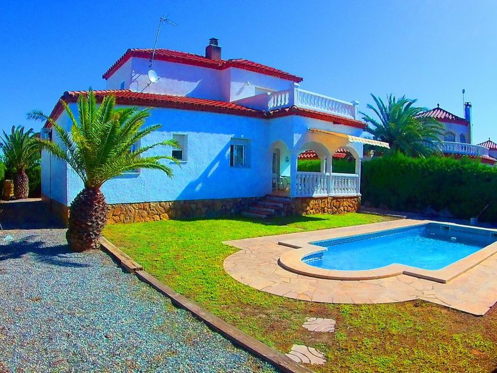 Laura-Image-tags.info