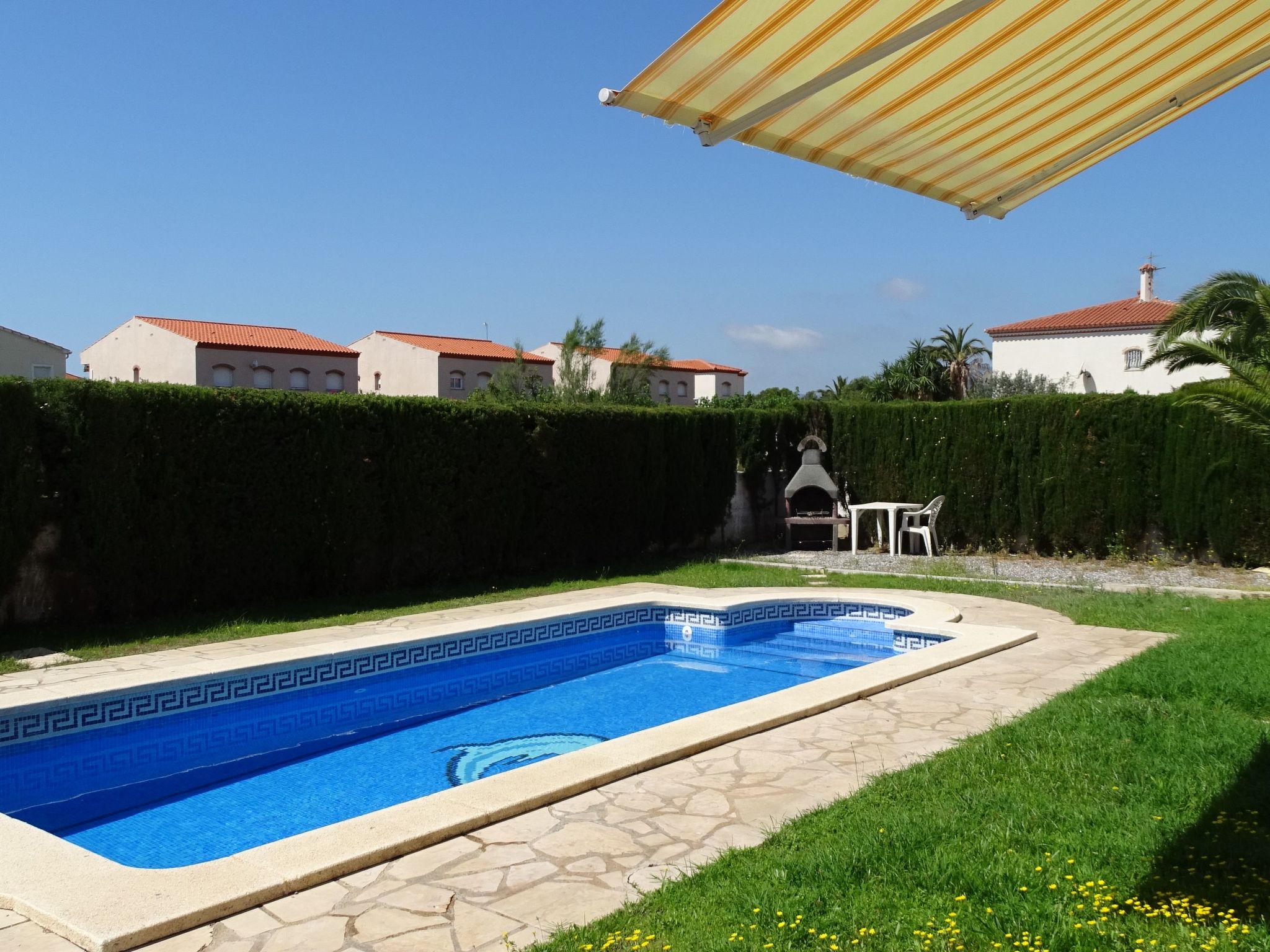 Laura-Image-tags.info