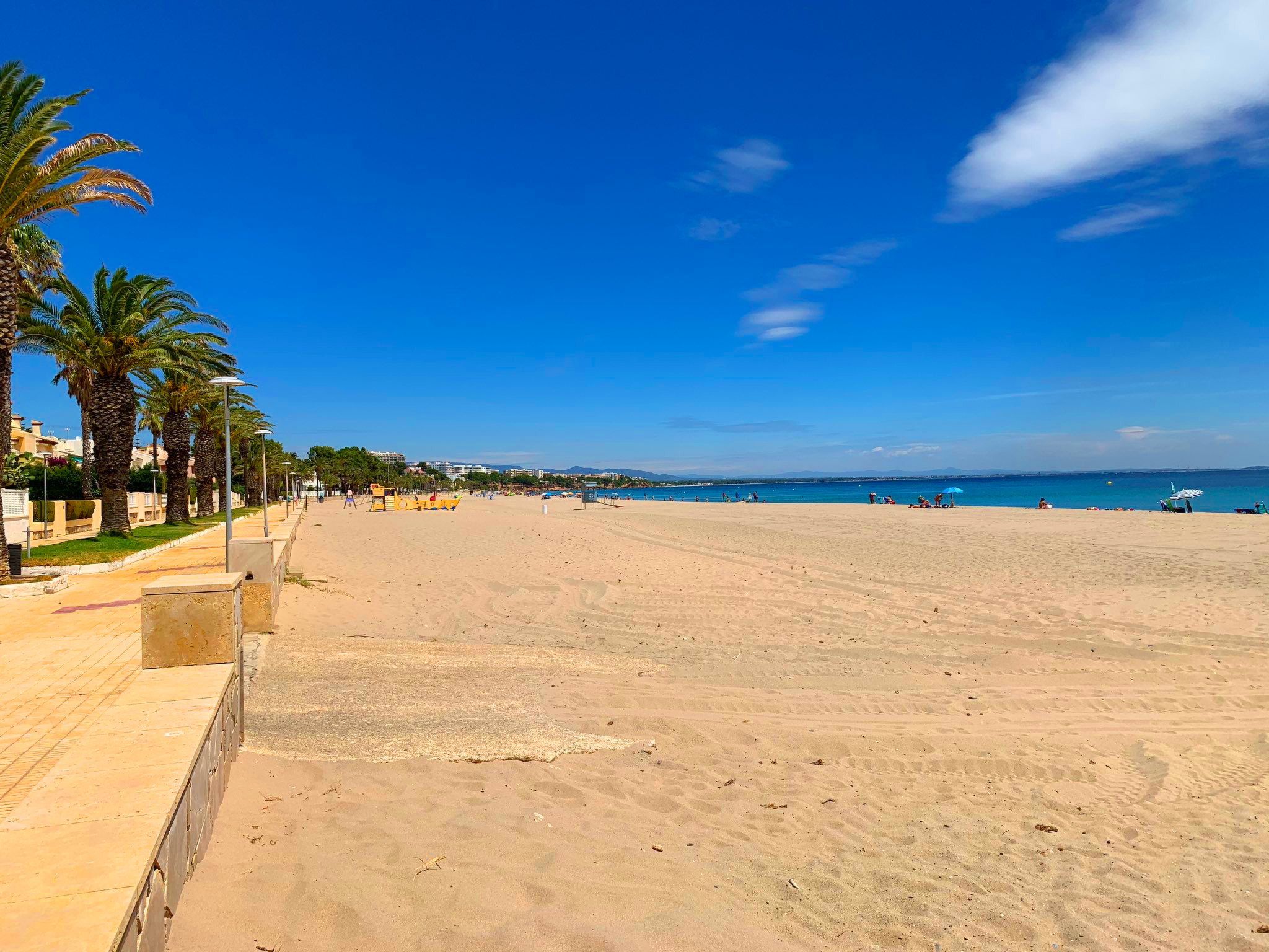 Laura-Image-tags.info