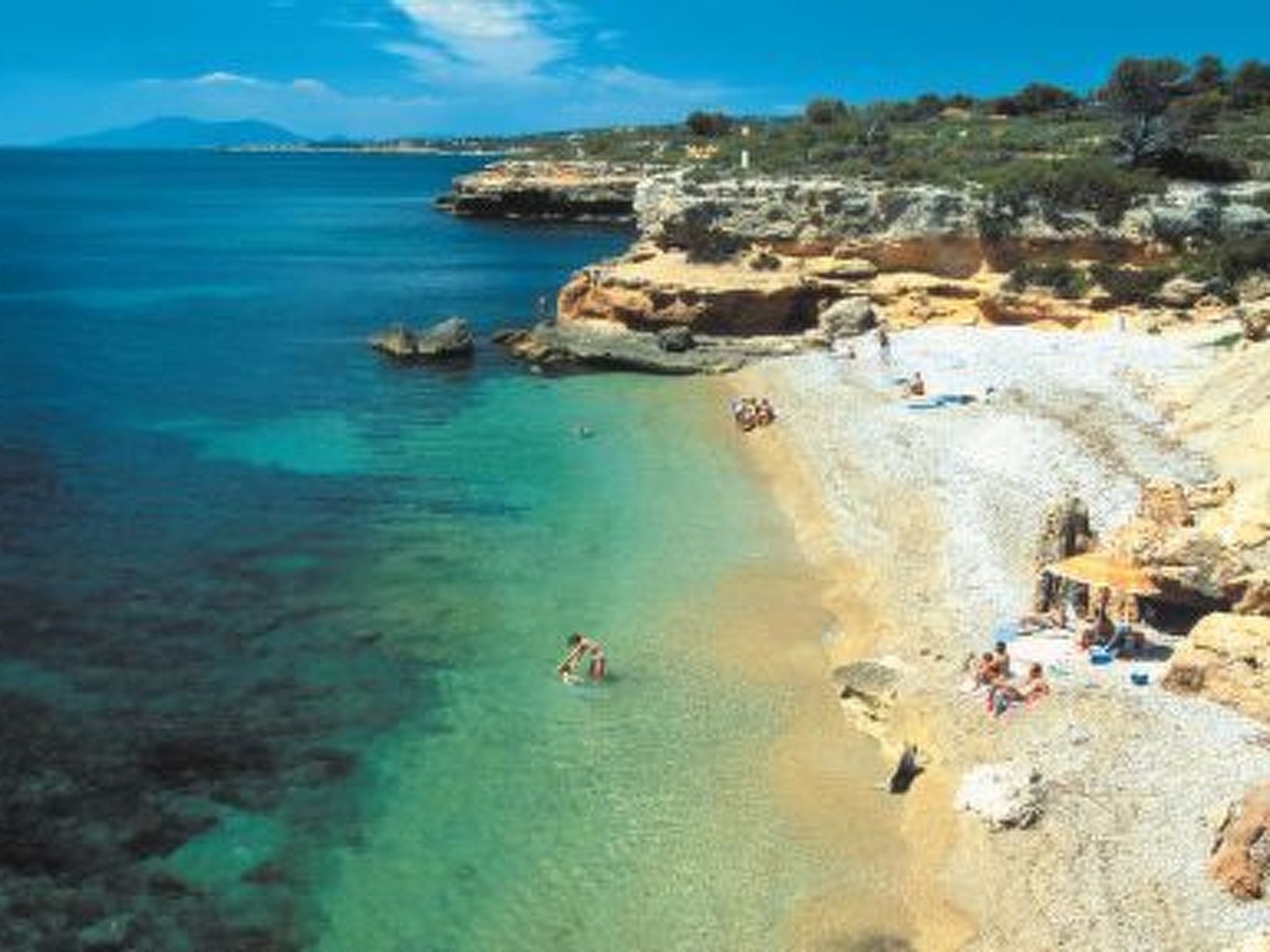 Schöne Ferienwohnung mit Balkon, Costa Dorada-Drinnen