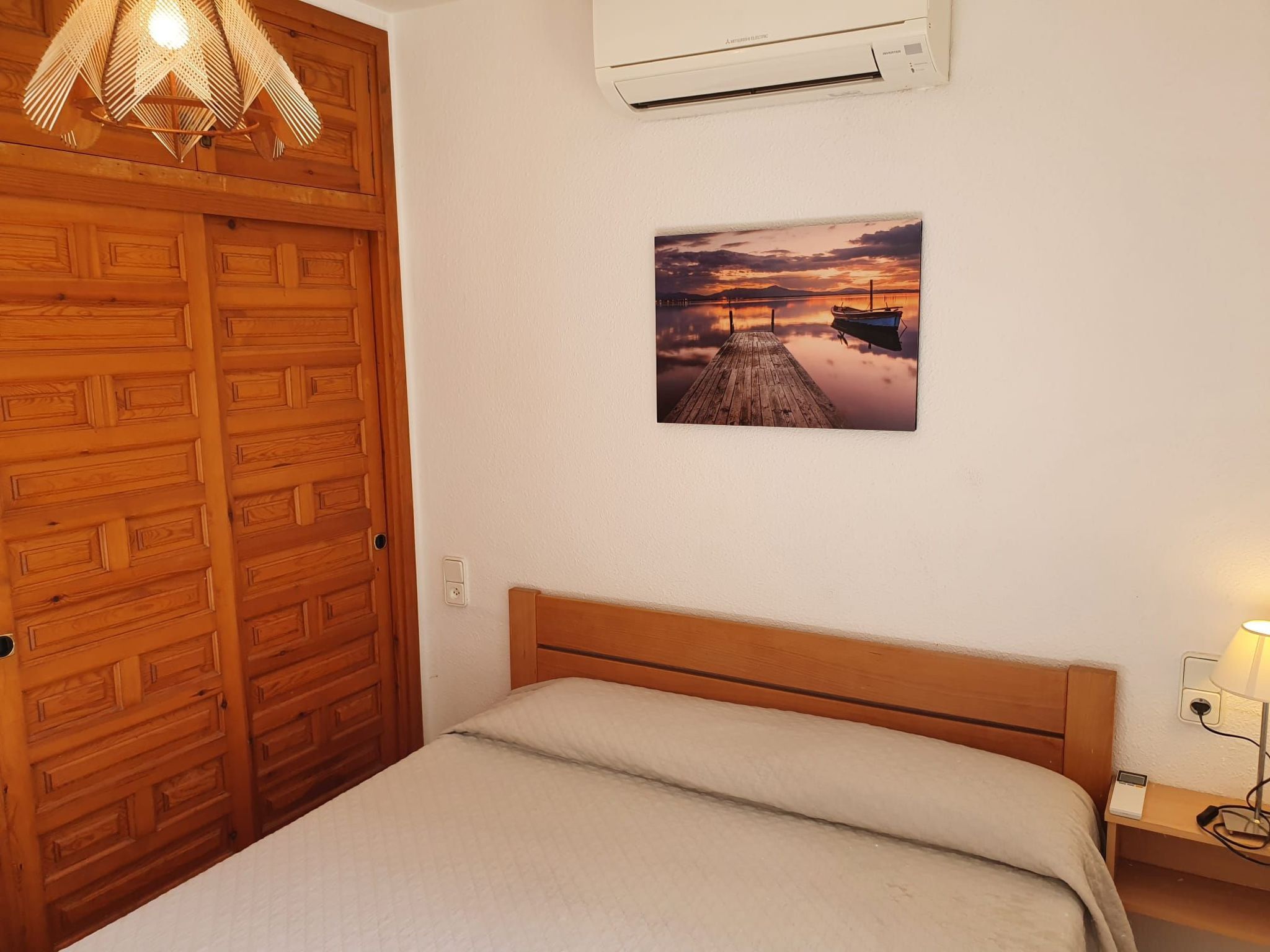 Villa mit einem Nebengebäude auf weitläufigem Garten in Strandnähe-Image-tags.info