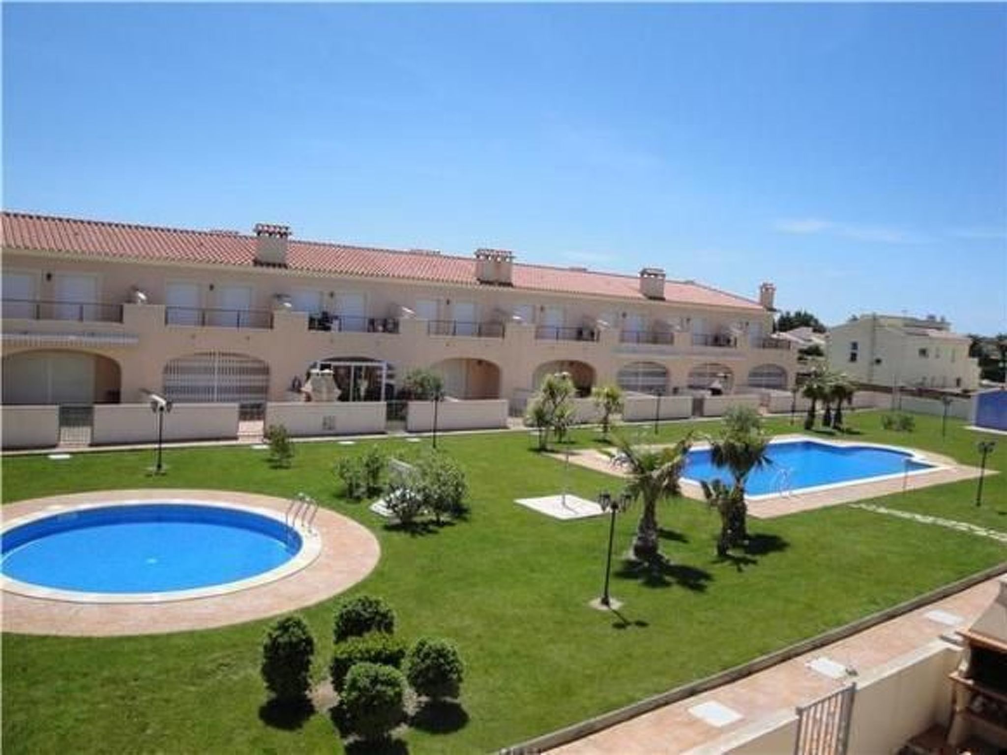 Entspannendes Haus in der Nähe des Meeres. Klimatisiert. Parkplatz-Inside