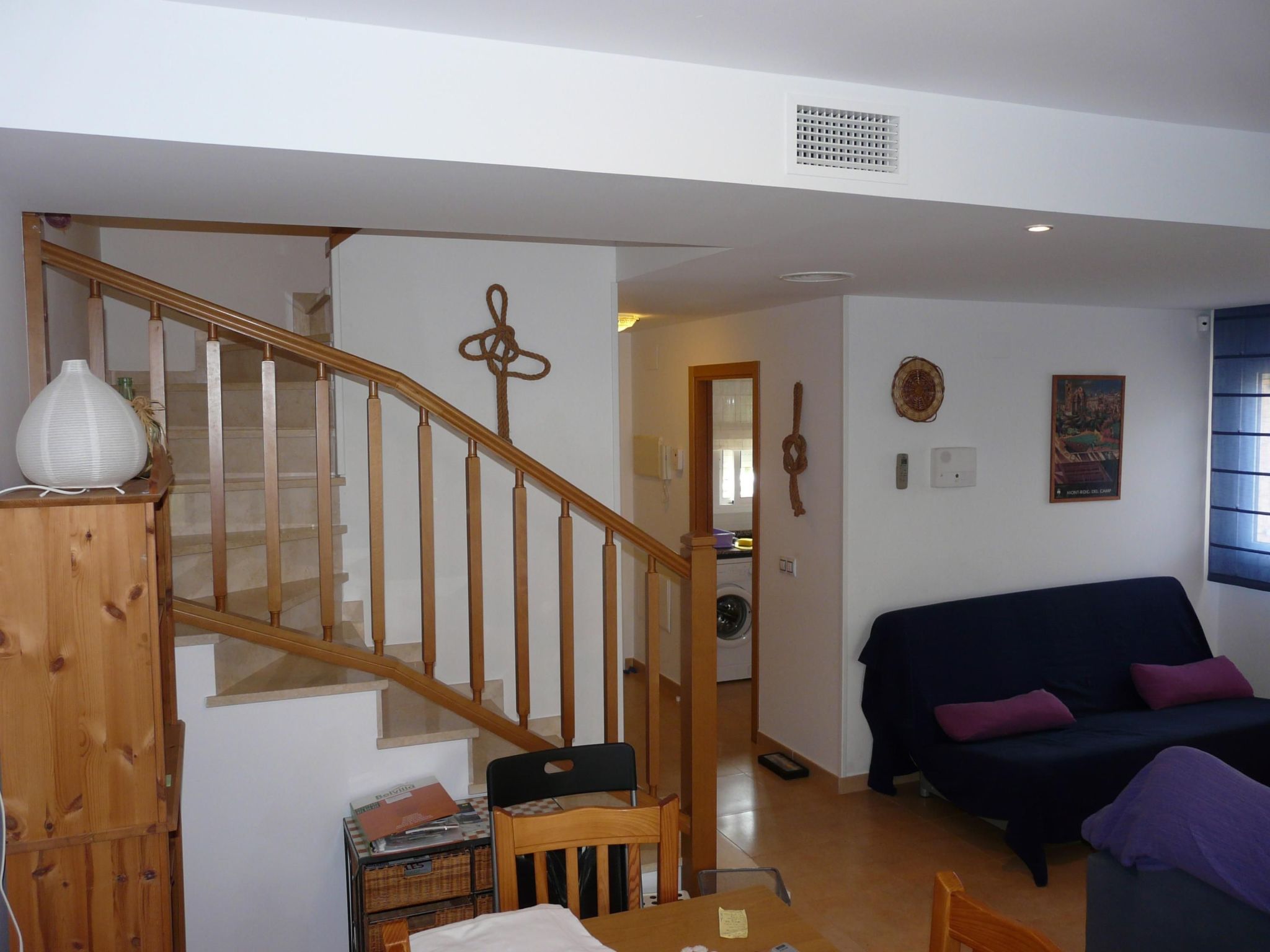 Entspannendes Haus in der Nähe des Meeres. Klimatisiert. Parkplatz-Inside