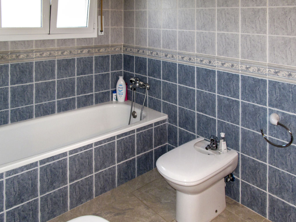 Silvia — Bathroom / Wellness