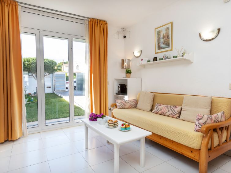 Search and Stay destination Mont-roig del Camp, CT - Spain from AU$ 252. Montalt I