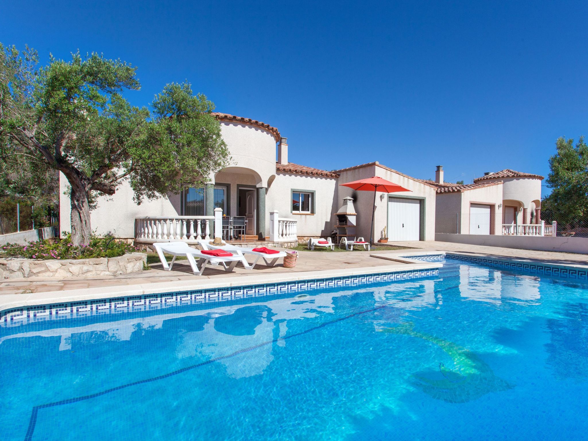 Villa Cala Vidre A Villa in L'Ametlla de Mar