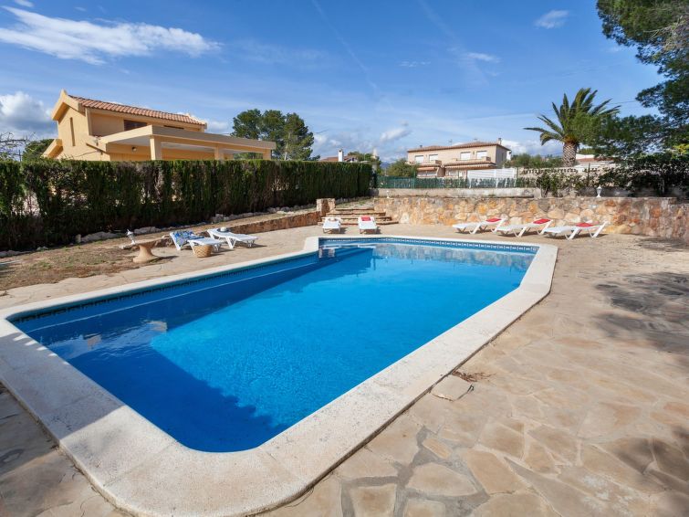 Search and Stay destination Les Tres Cales, CT - Spain from AU$ 425. Villa Illot