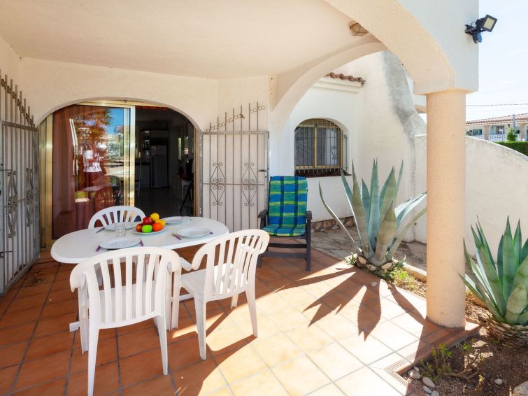 Search and Stay destination Les Tres Cales, CT - Spain from AU$ 260. Las Palmeras