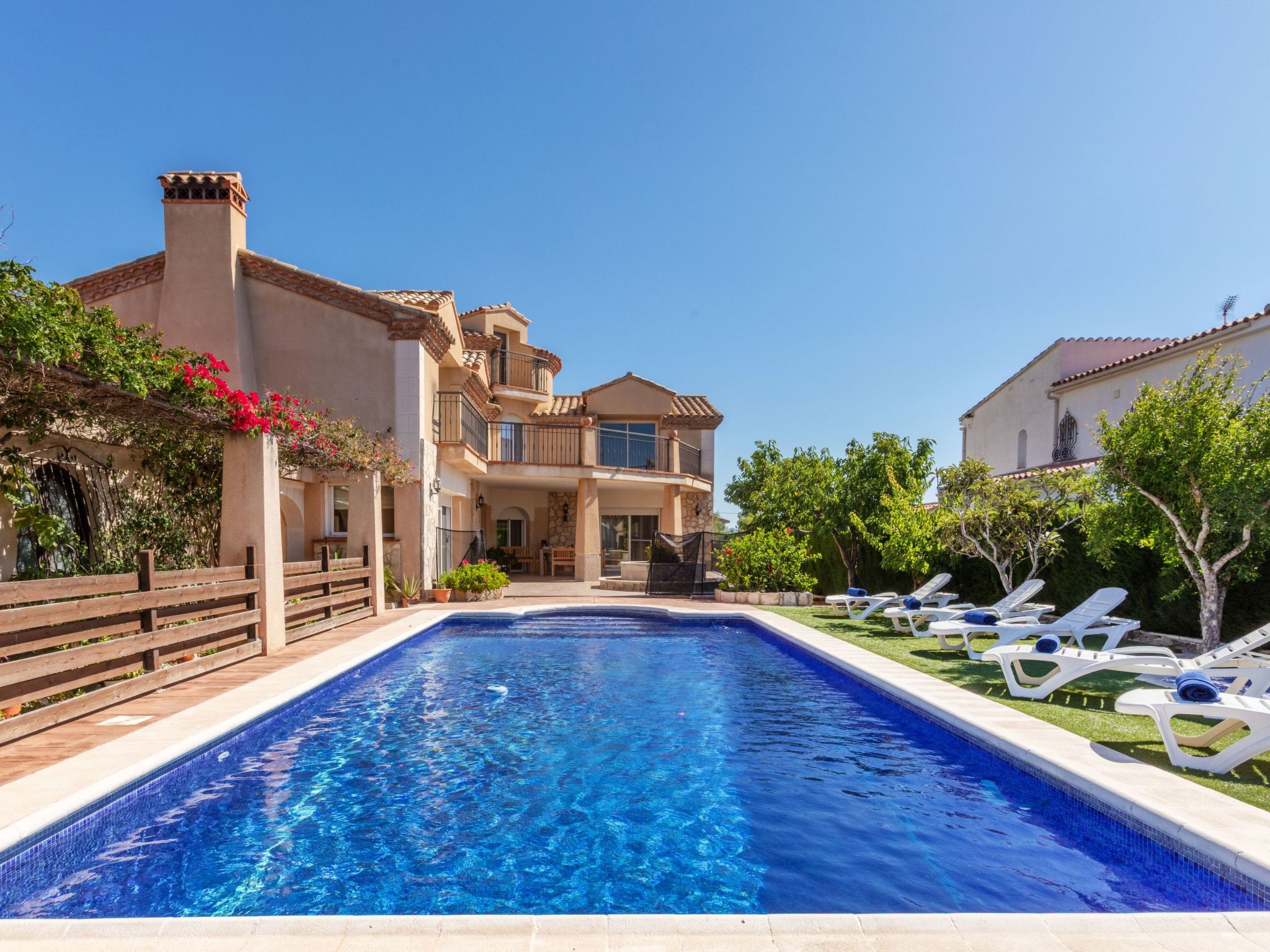 Villa Cantos