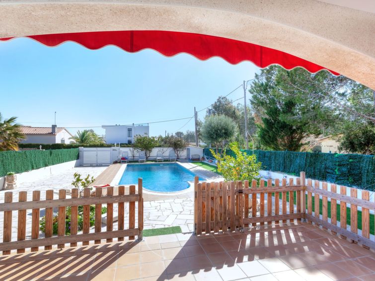 Search and Stay destination Les Tres Cales, CT - Spain from AU$ 317. Villa Maria