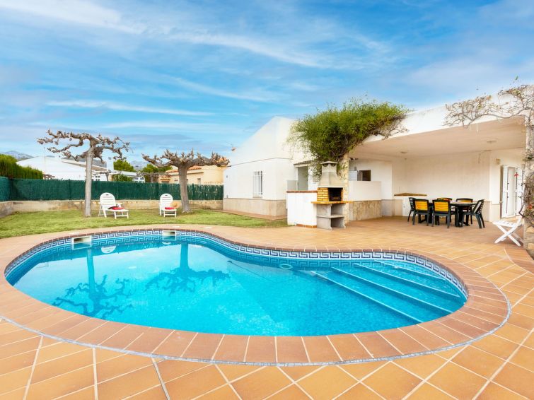Aan zee: Vrijstaande villa met privézwembad in L'Ametlla de Mar in L'Ametlla de Mar