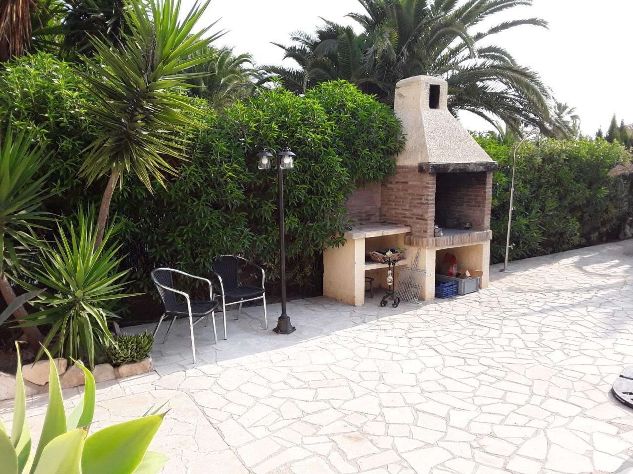 Mit Pool am Meer-Binnen