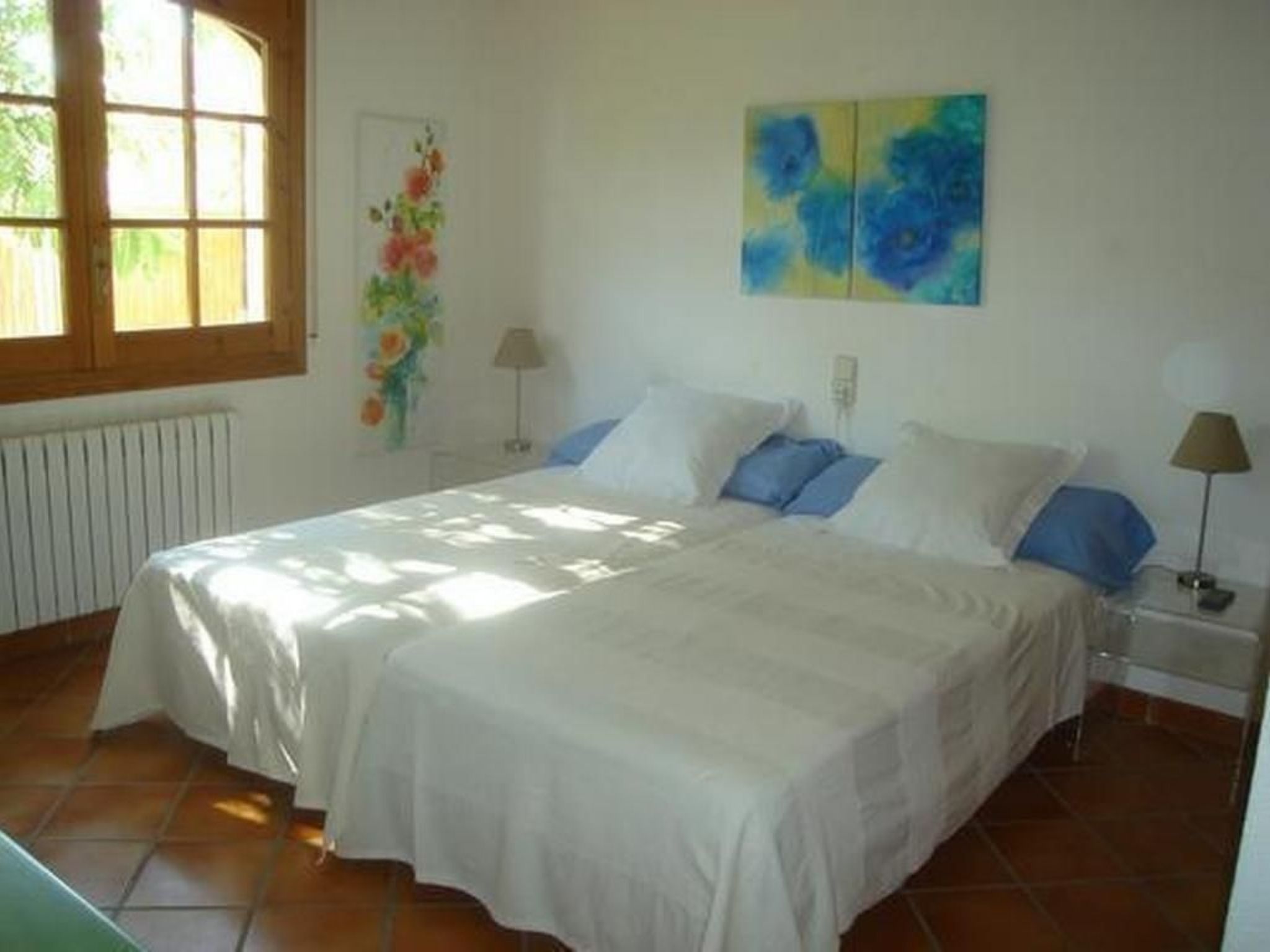 Mit Pool am Meer-Binnen