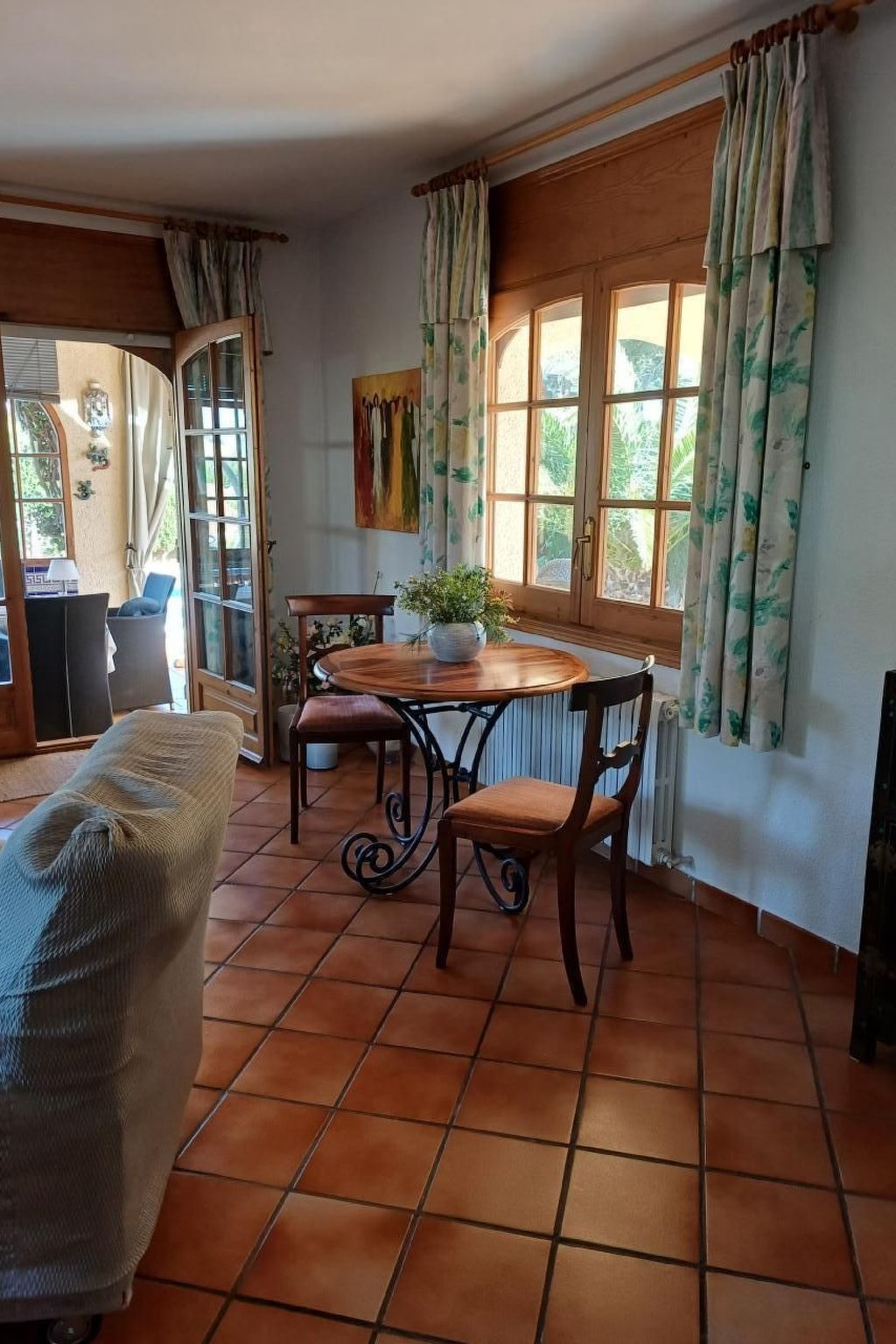 Mit Pool am Meer-Binnen