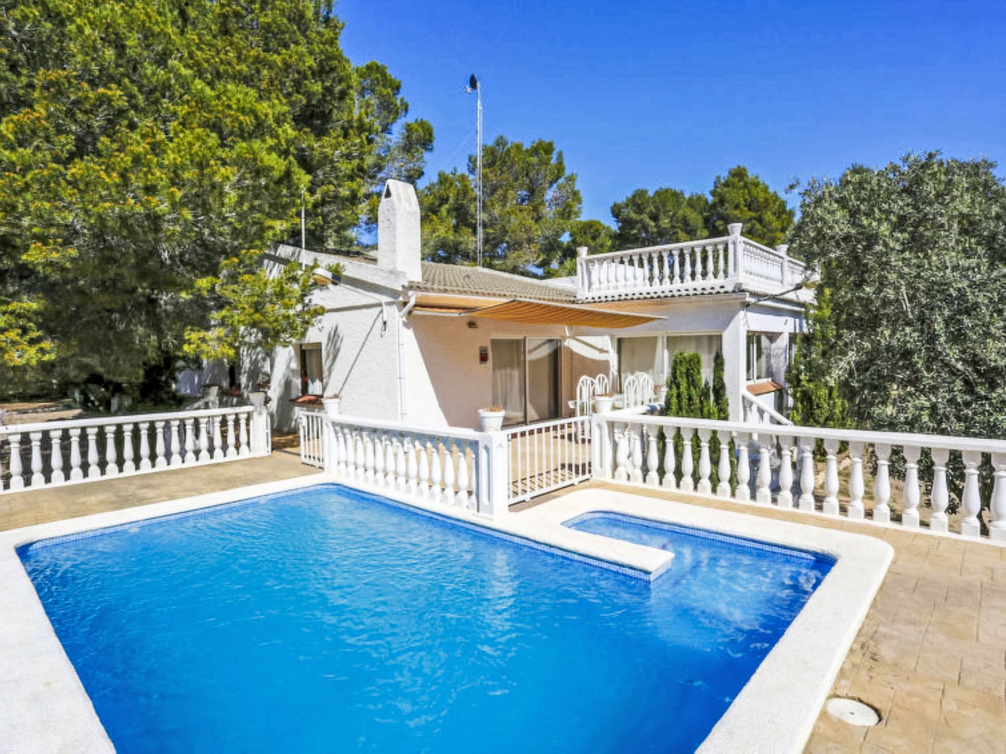 Retiro-Outside