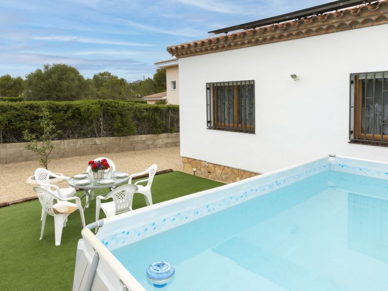 Search and Stay destination Les Tres Cales, CT - Spain from AU$ 366. Ariadna