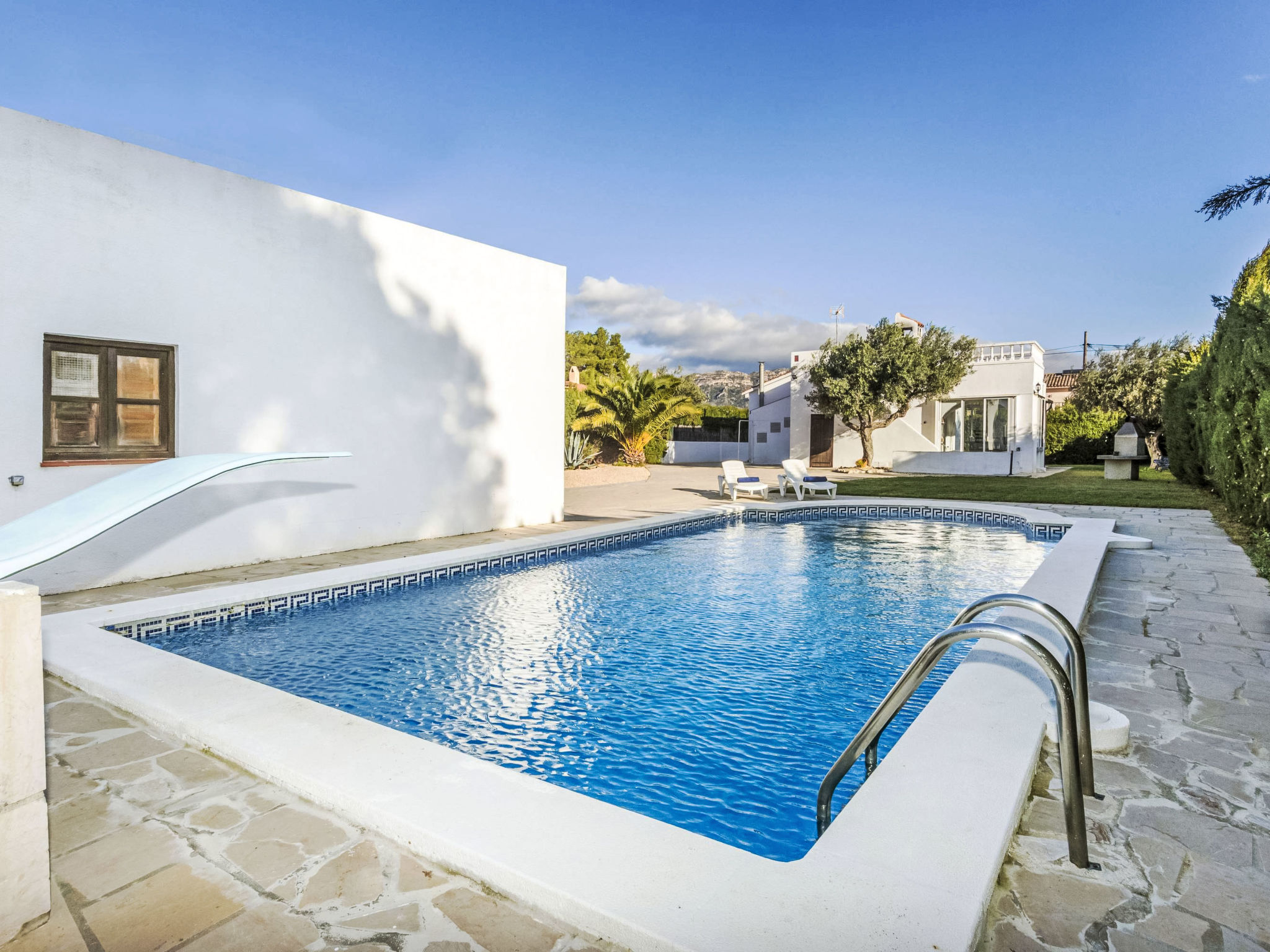 Villa Blanca Villa in L'Ametlla de Mar