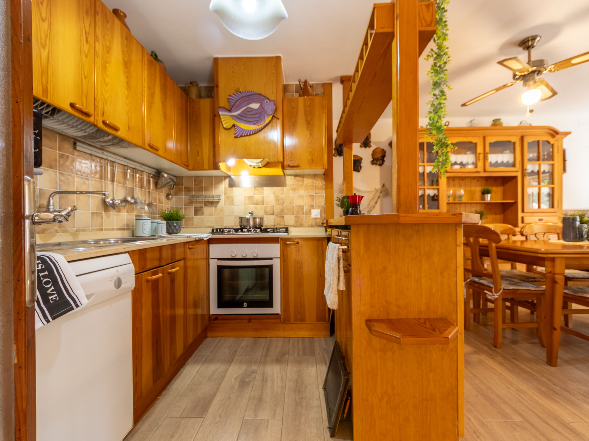 Kitchen / Dining Room