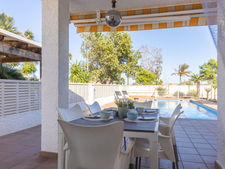 Search and Stay destination Riumar, CT - Spain from AU$ 450. Silvia