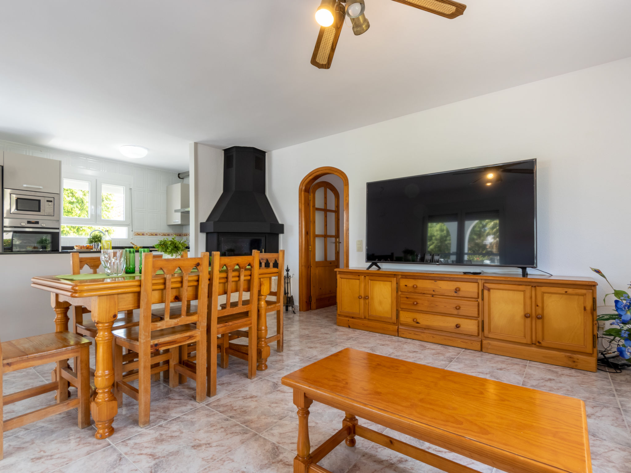 Maison Stefania – Cuisine et coin repas, photo 8 sur 32