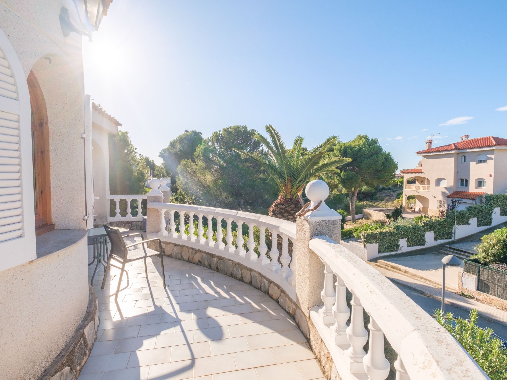 Imposante Ferienvilla mit großem Pool-Inside