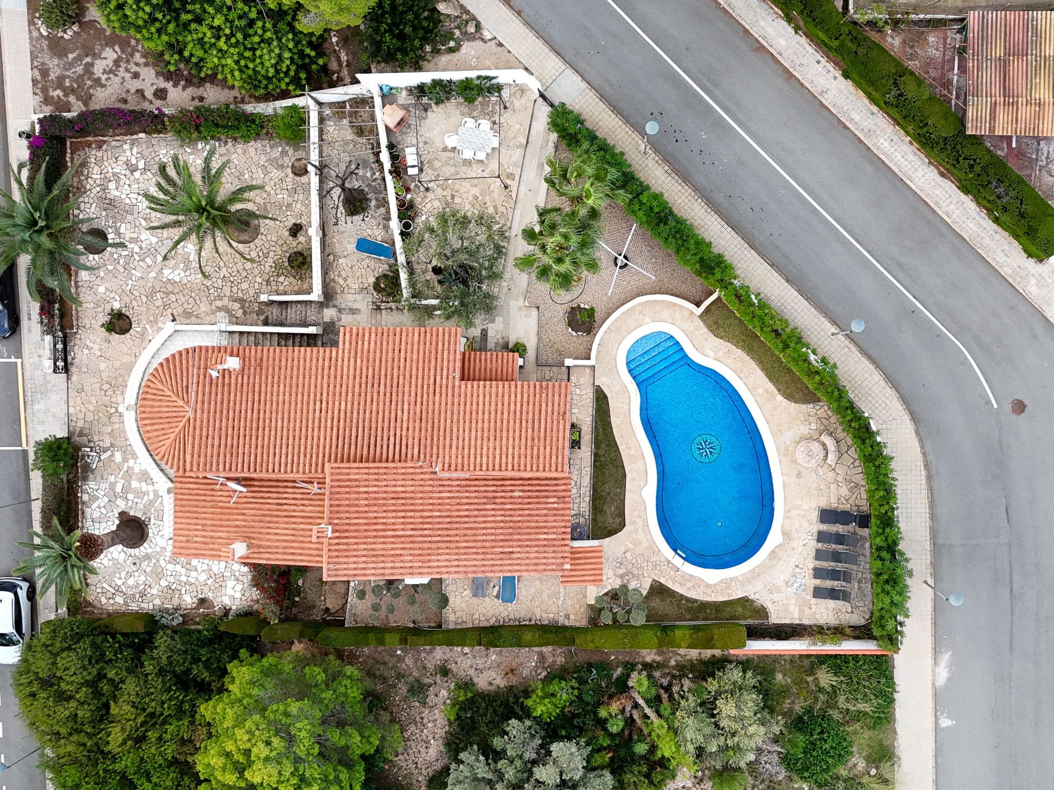 Photo of Imposante Ferienvilla mit großem Pool