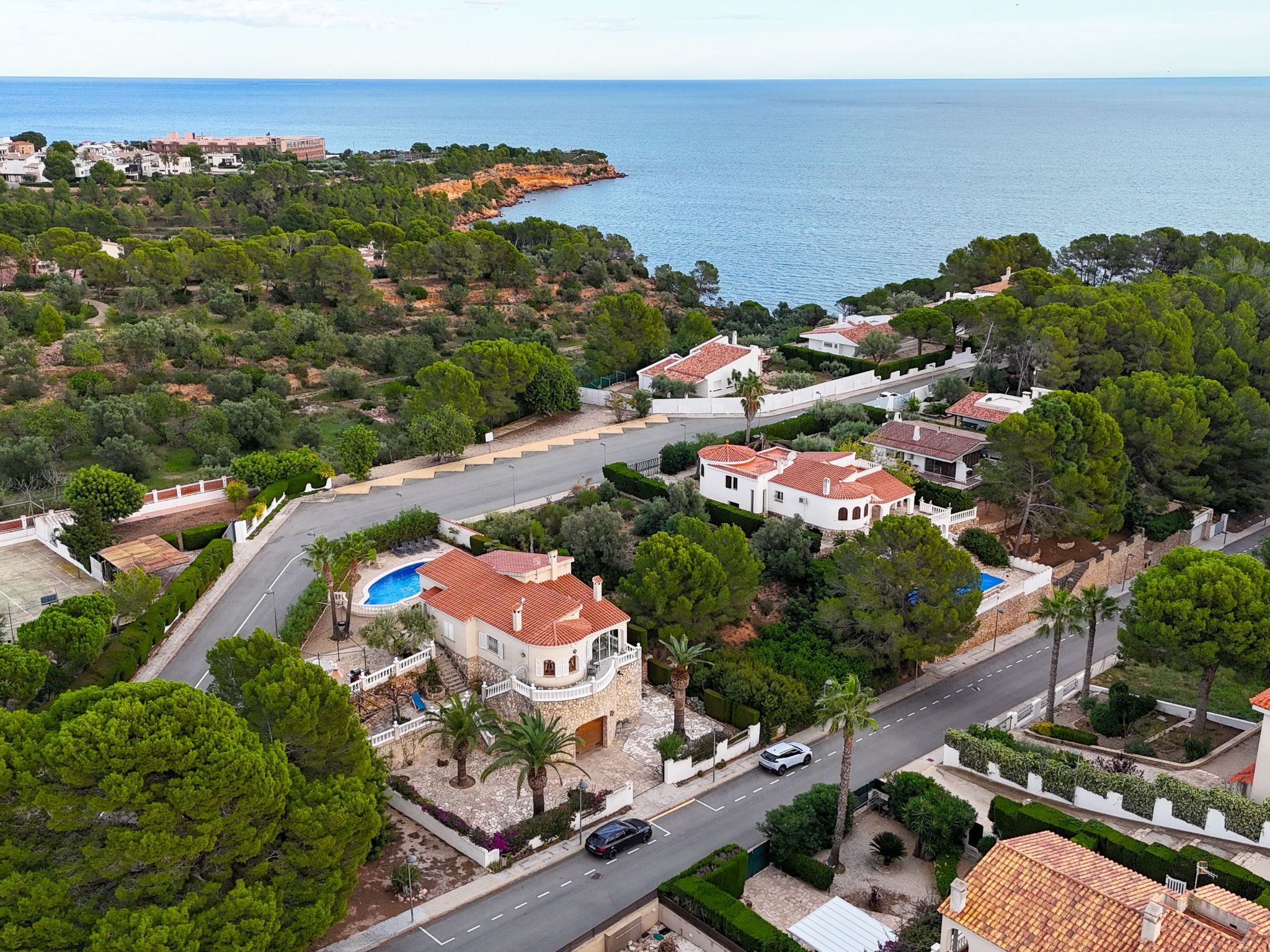 Photo of Imposante Ferienvilla mit großem Pool