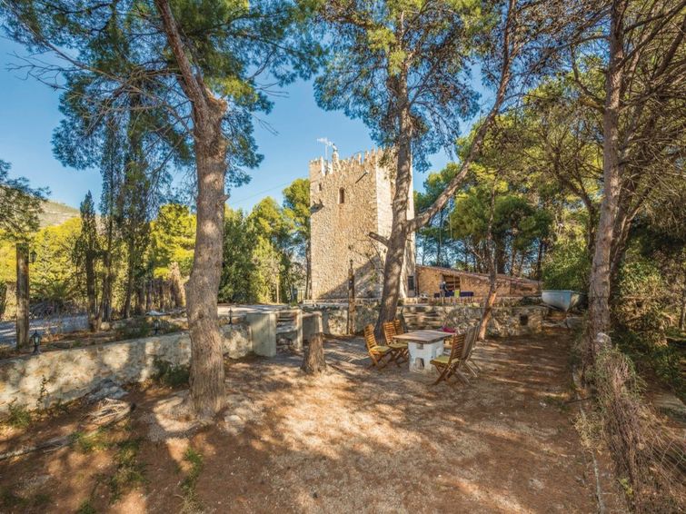 Photo of Torre Morralla
