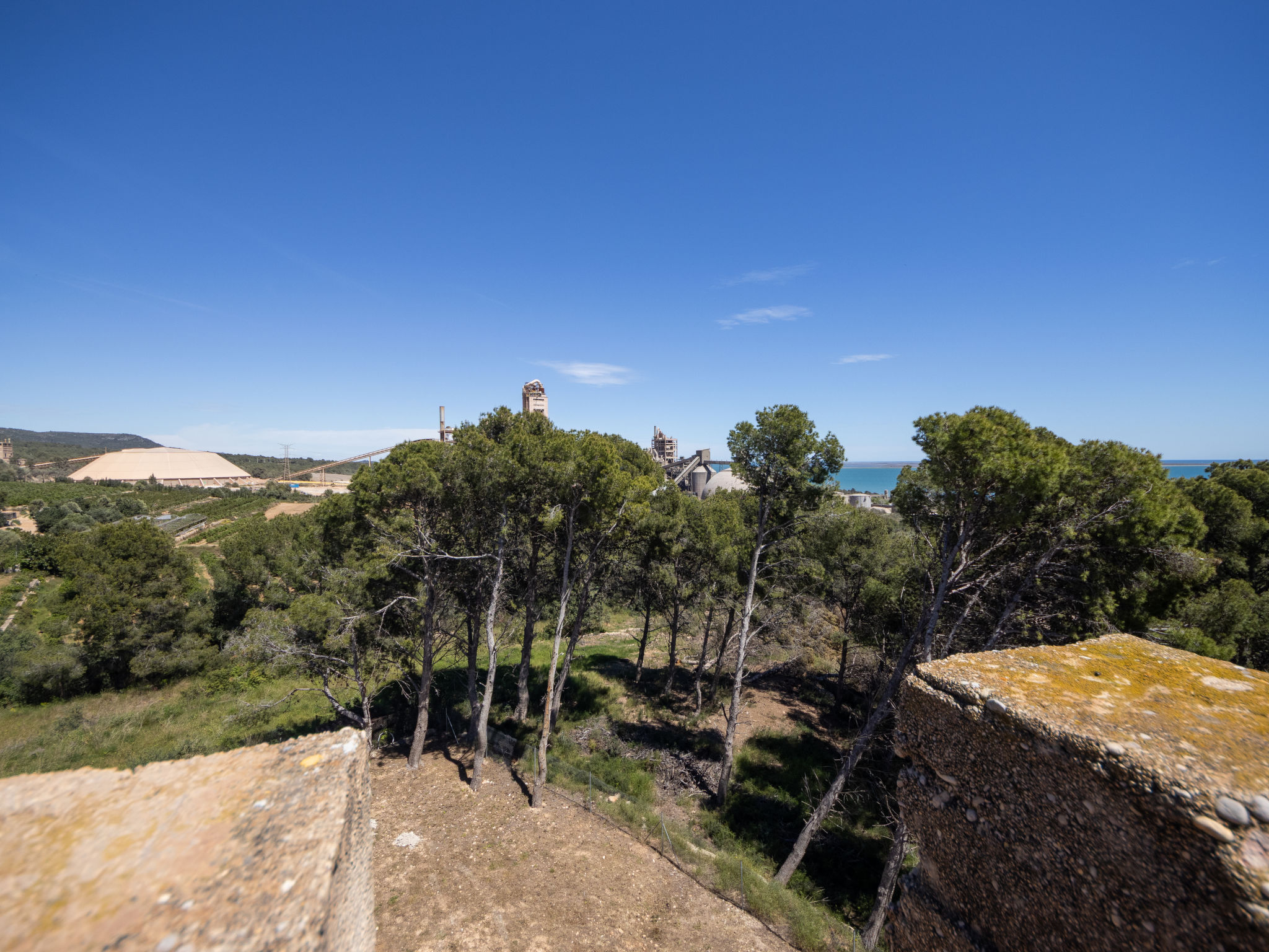 Torre Morralla-Outside