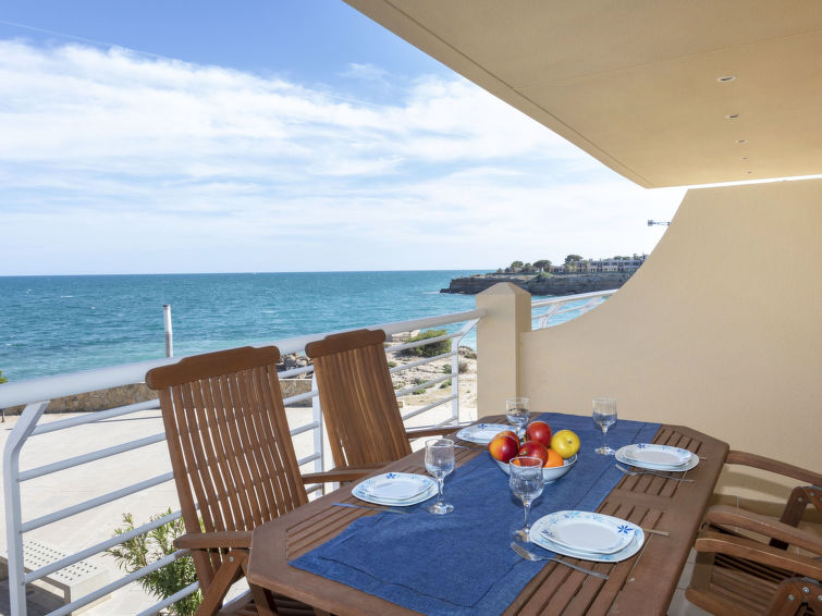 Search and Stay destination Vinaròs, VC - Spain from AU$ 328. Cala Lidia