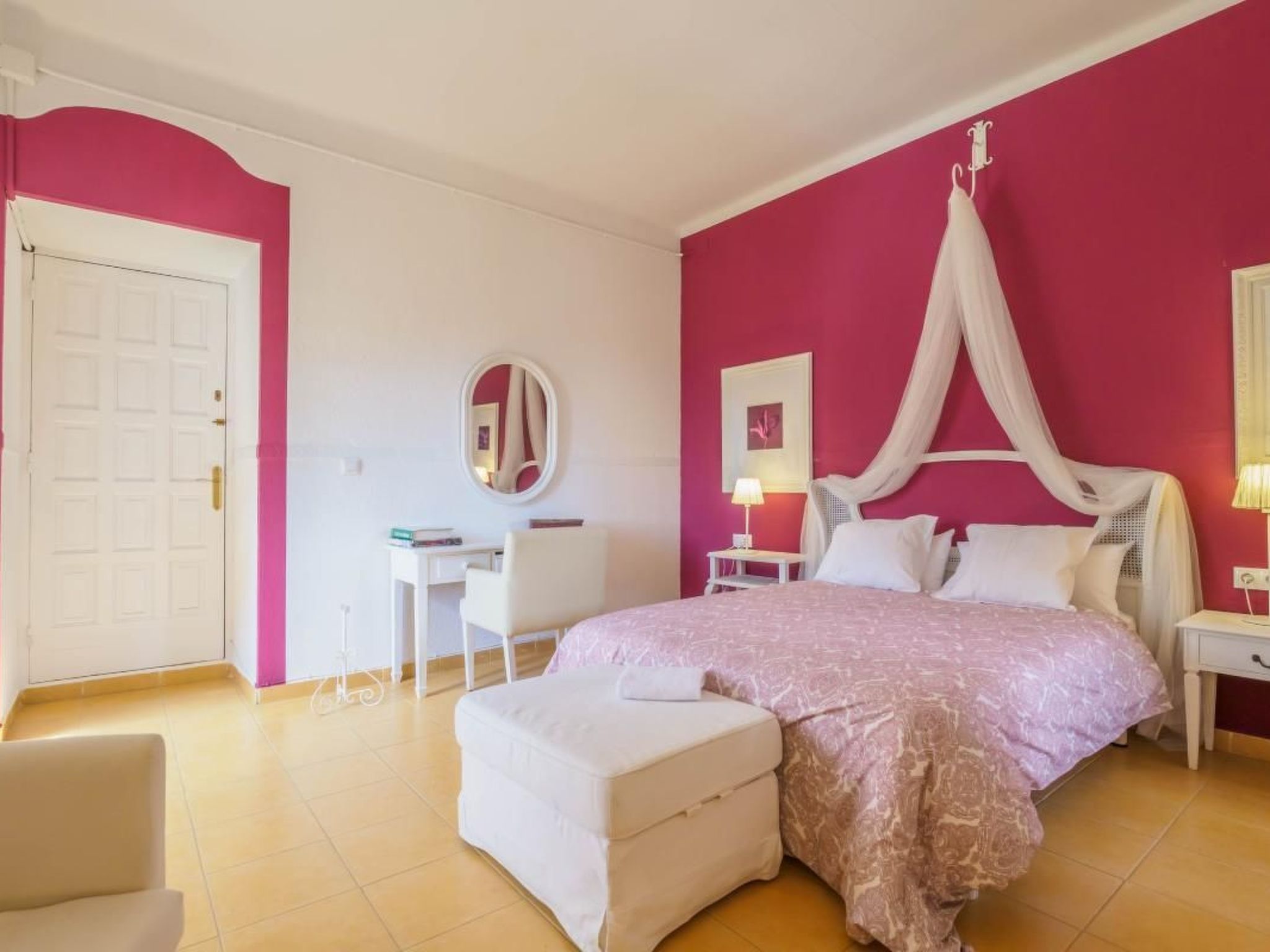 Masia Can Trabal für 24 Gäste mit privatem Pool in der Nähe von Sitges-Image-tags.info