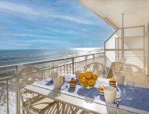 Direct aan zee in Benicarló: modern appartement met terras voor 4 personen - thumbnail 2