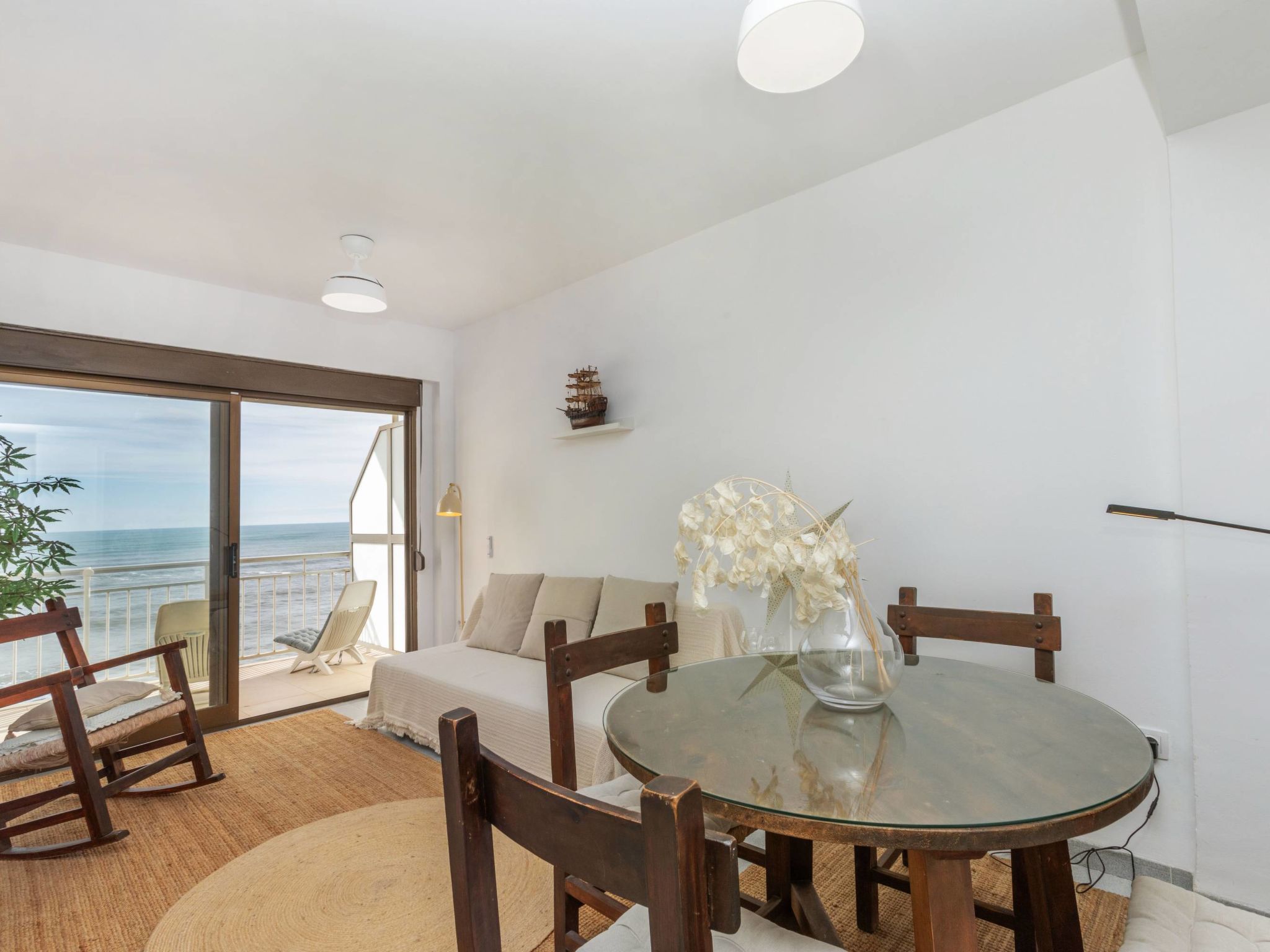 Direct aan zee in Benicarló: modern appartement met terras voor 4 personen - foto 3