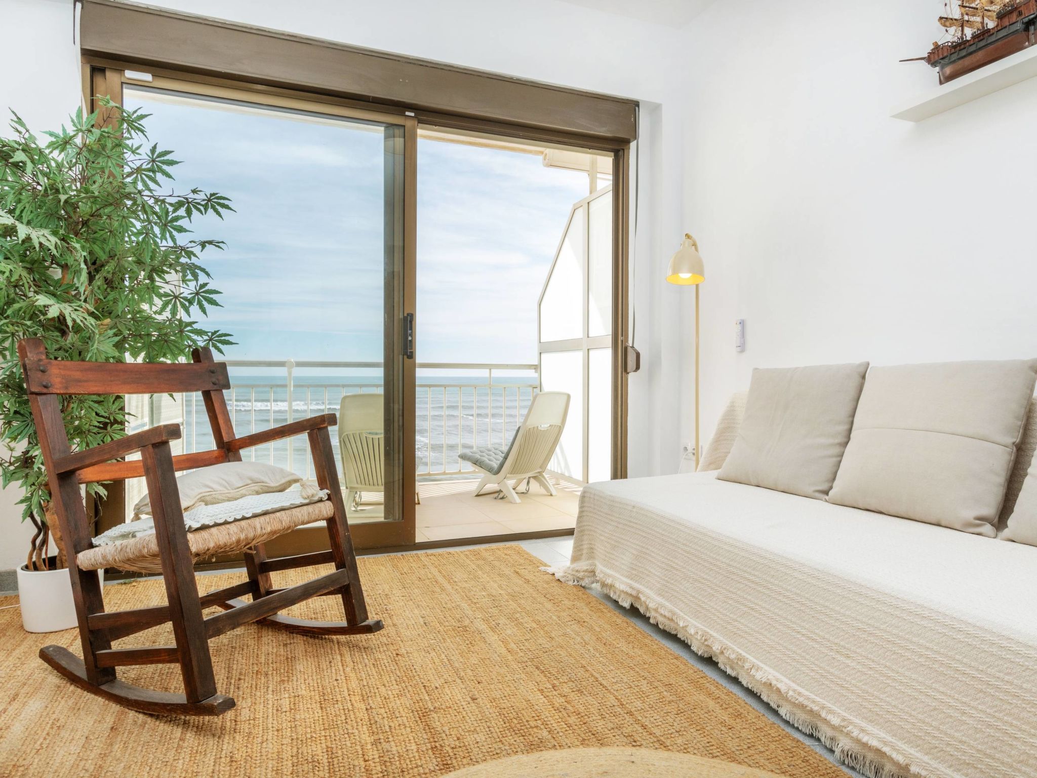 Direct aan zee in Benicarló: modern appartement met terras voor 4 personen - foto 6