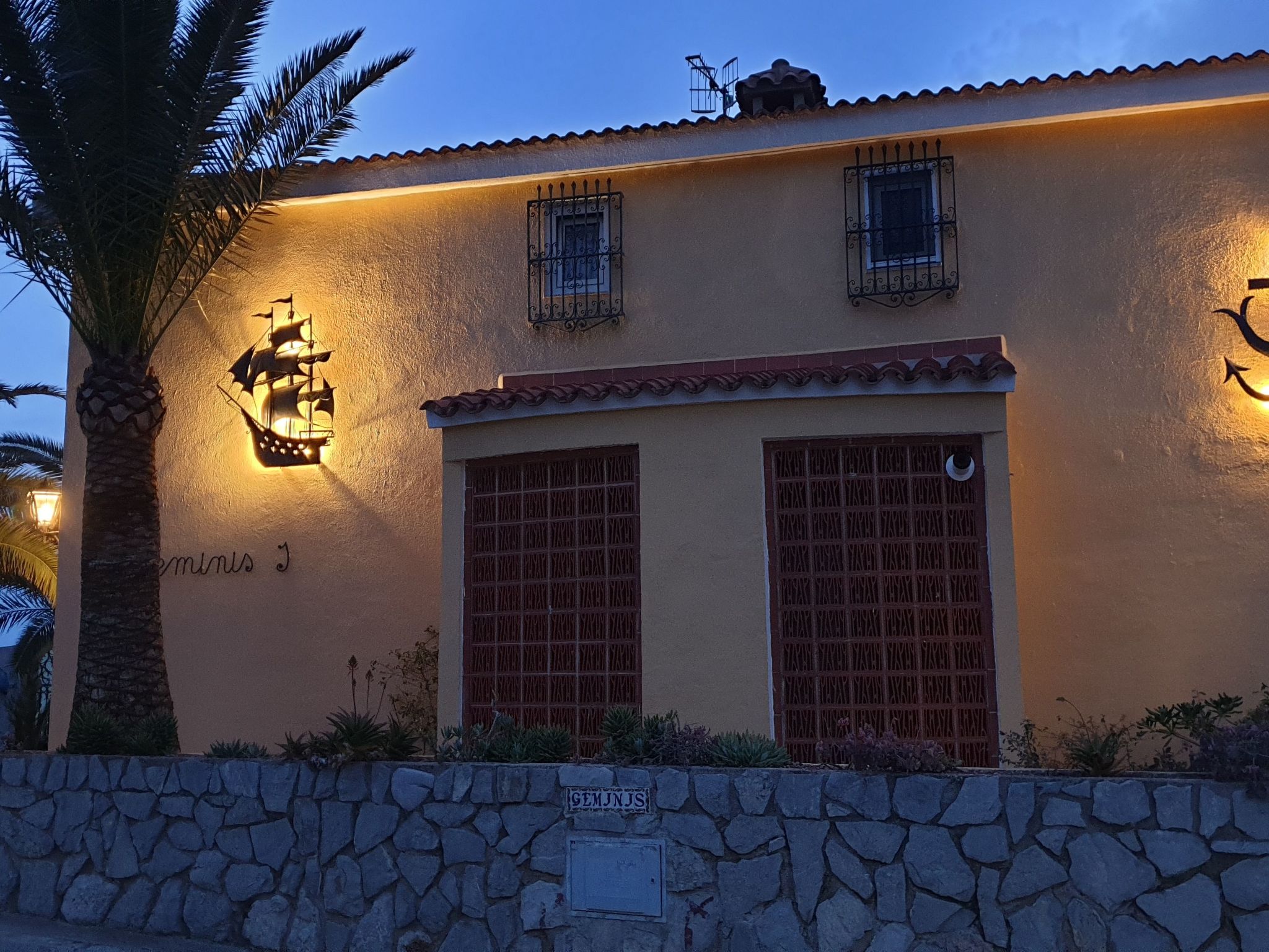 Casa Geminis 1 mit Garten und Meerblick-Binnen