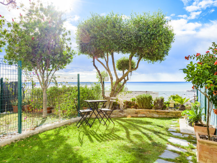 Search and Stay destination Peníscola, VC - Spain from AU$ 289. Brisa Mar