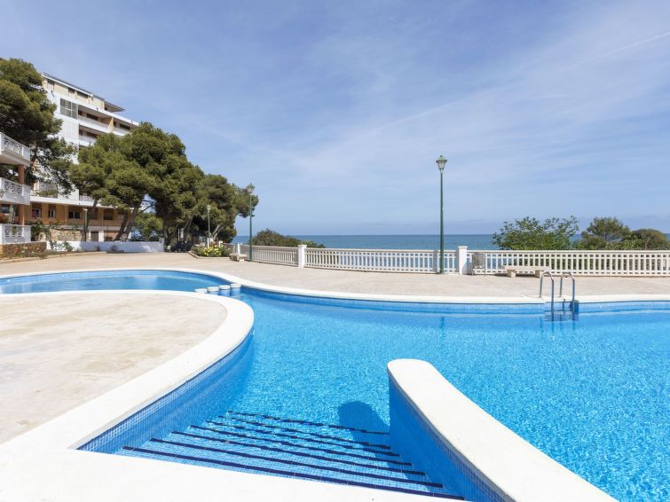 Search and Stay destination Peñíscola, VC - Spain from AU$ 271. Campille