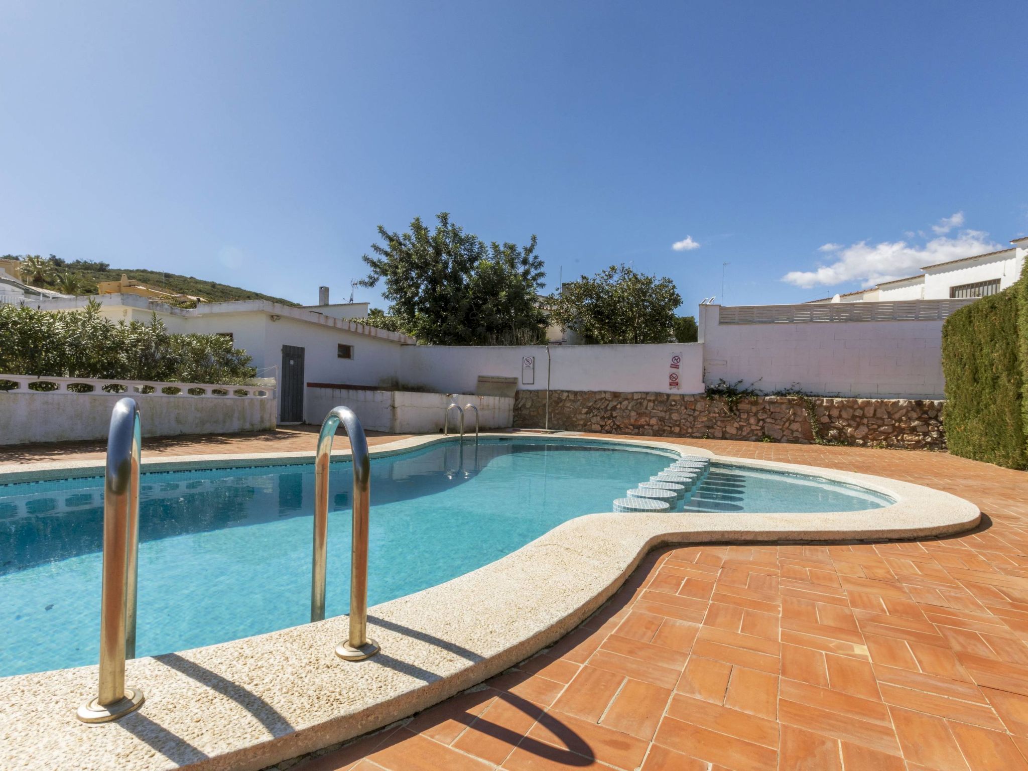 Blanca — Pool Outdoor (4 of 32)