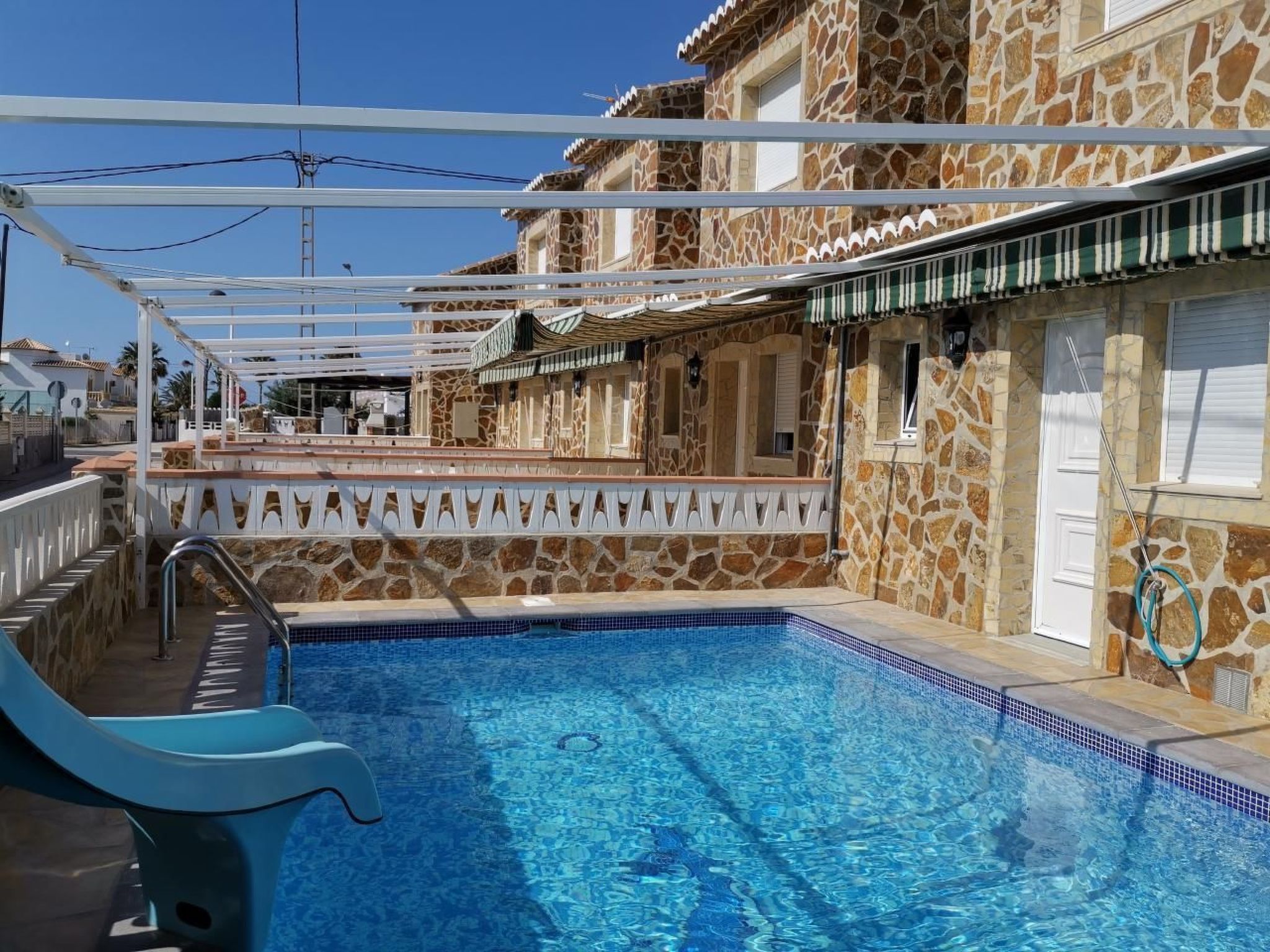 Wohnung in Dénia mit privatem Grill