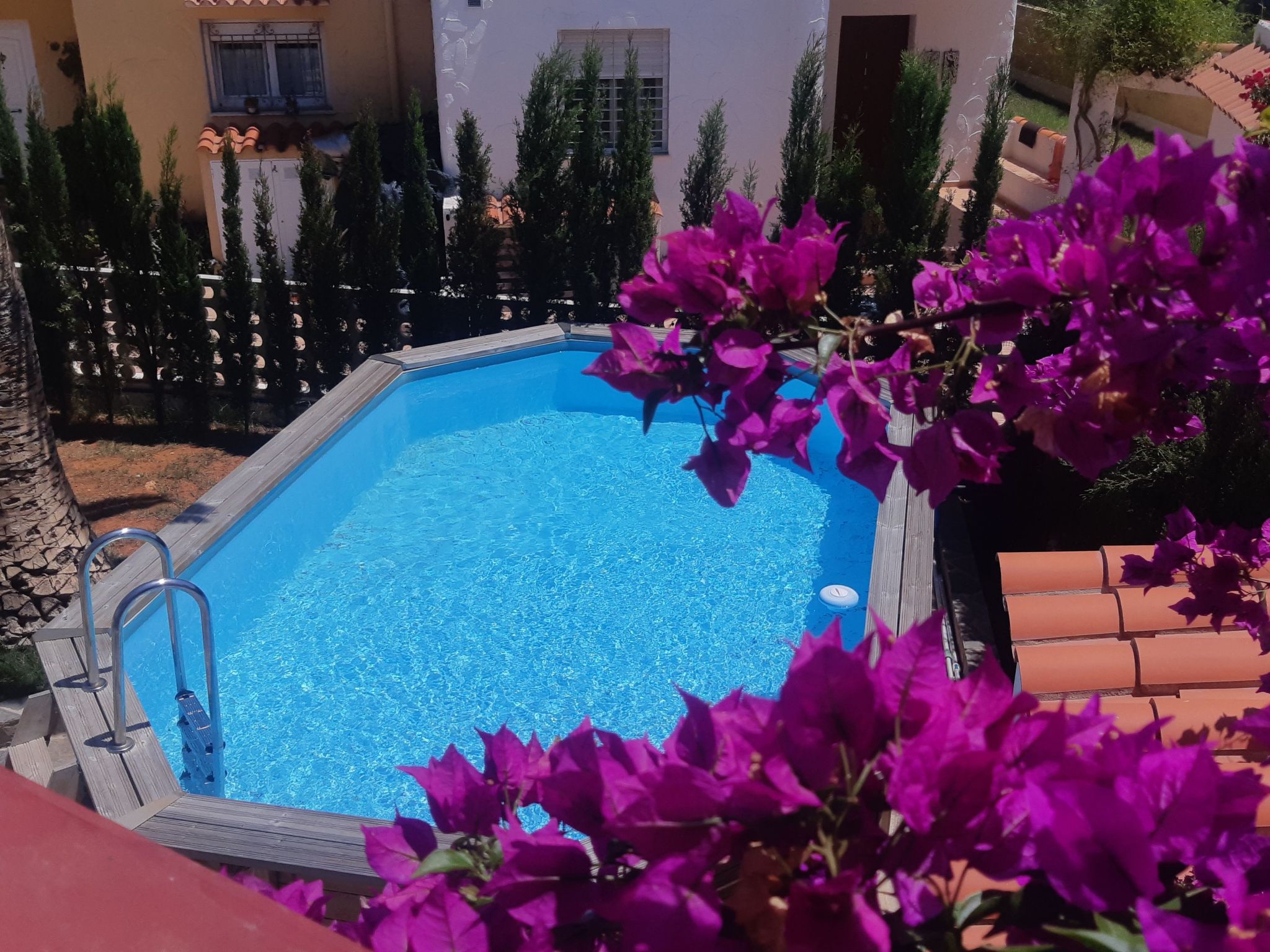 Traum-Ferienhaus mit Privat-Pool direkt am Meer