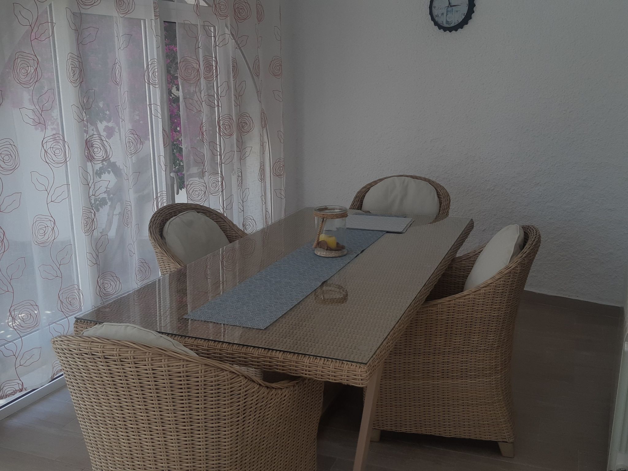Traum-Ferienhaus mit Privat-Pool direkt am Meer - Binnen