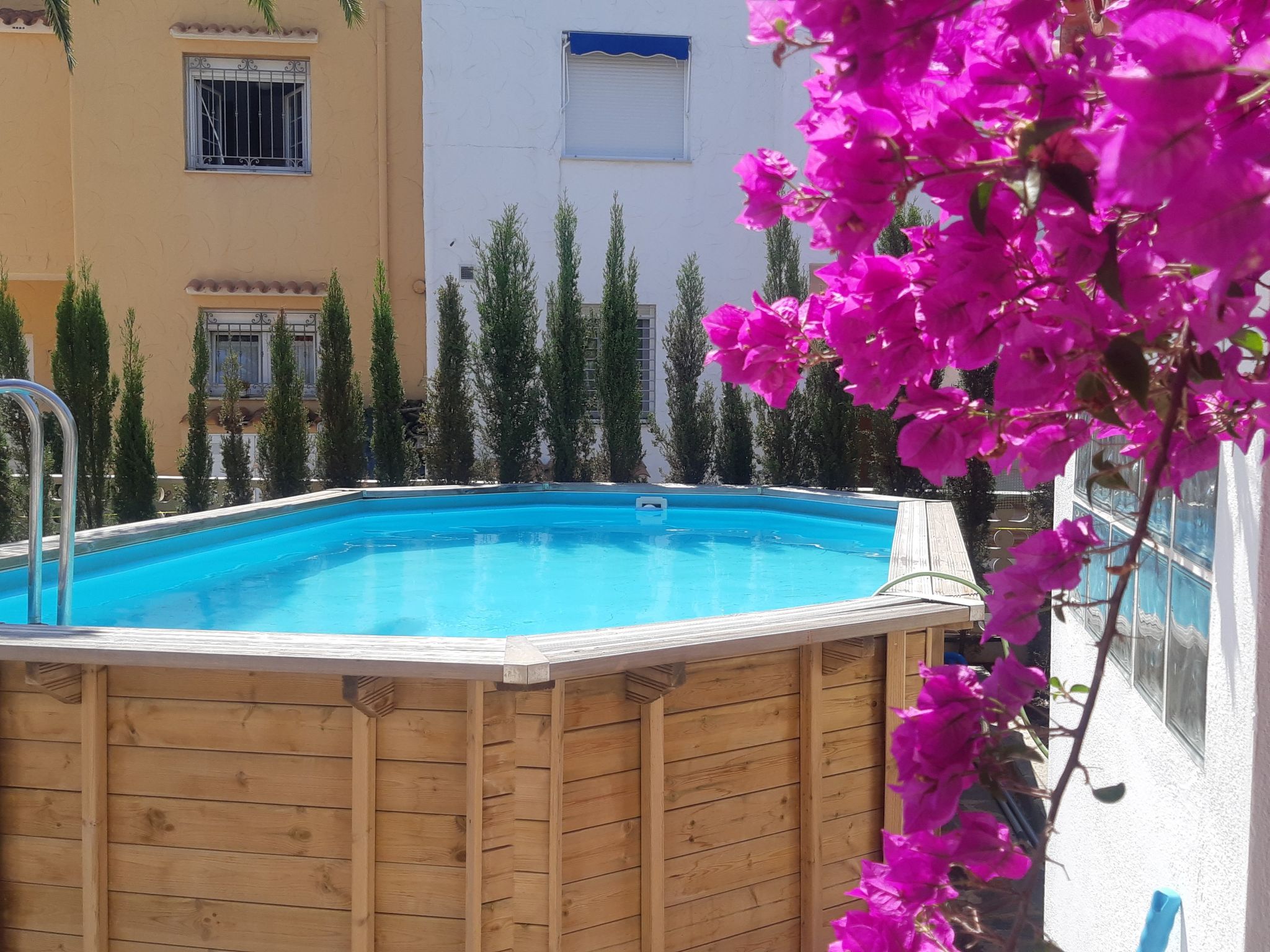Traum-Ferienhaus mit Privat-Pool direkt am Meer - Buiten