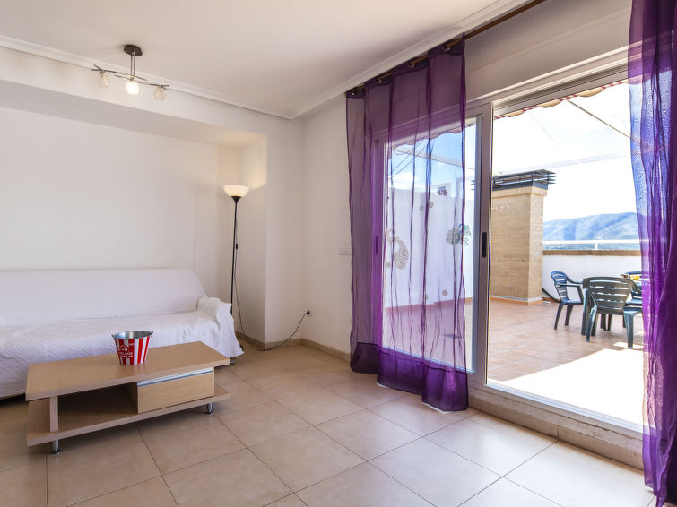 Search and Stay destination Les Amplaries, VC - Spain from AU$ 192. Frontal Montañas