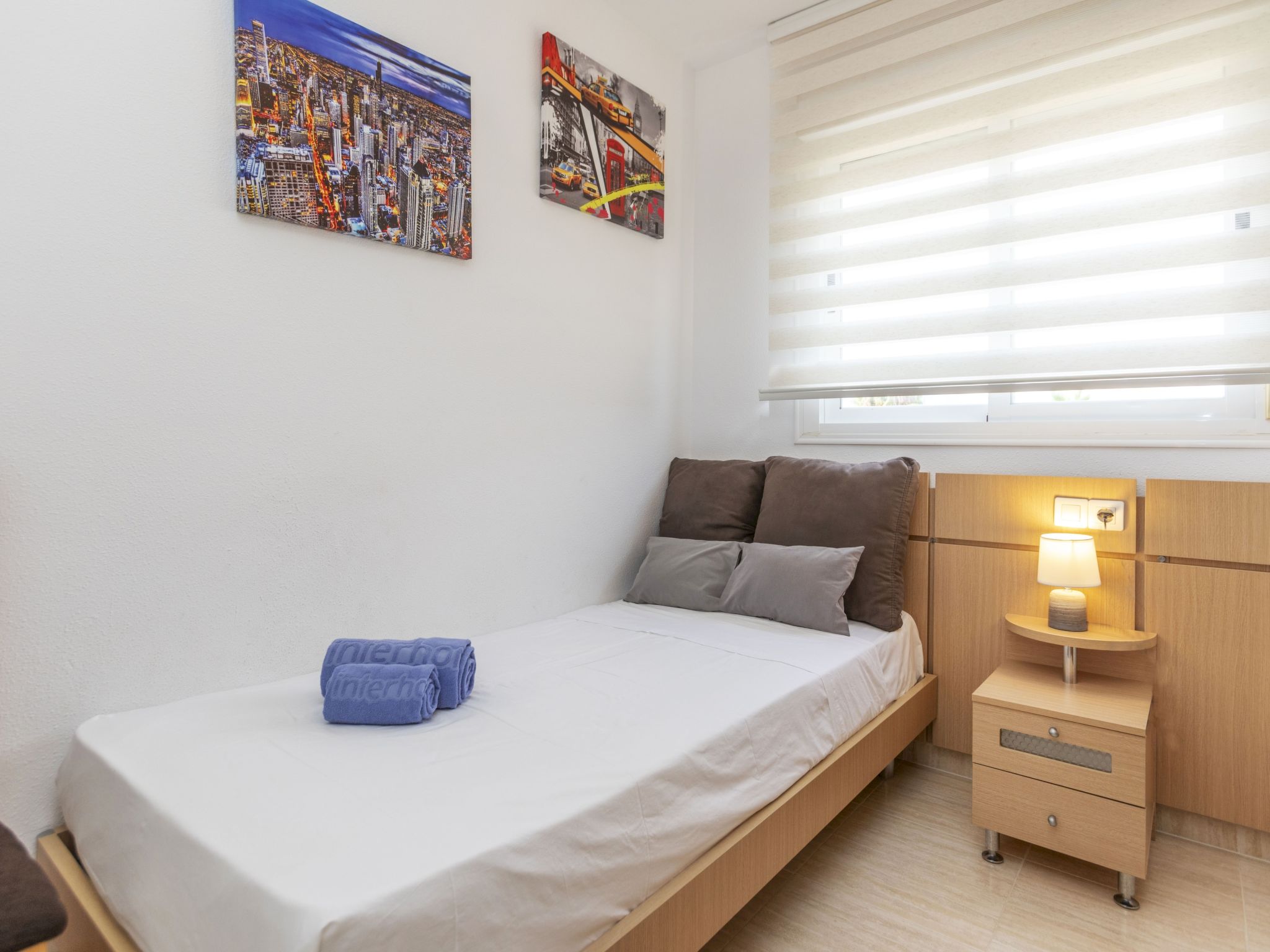 Costa Azahar 1-Drinnen