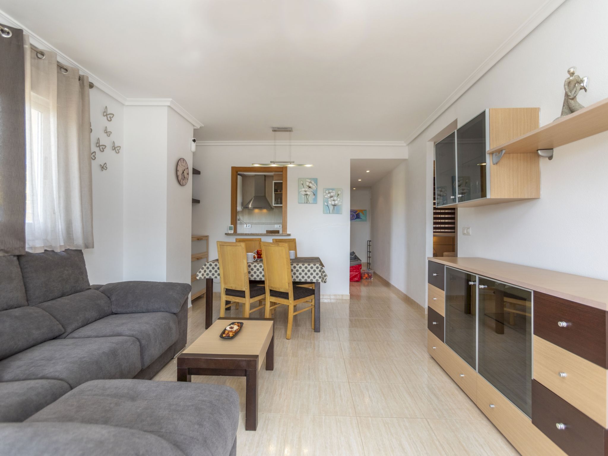 Costa Azahar 1-Drinnen