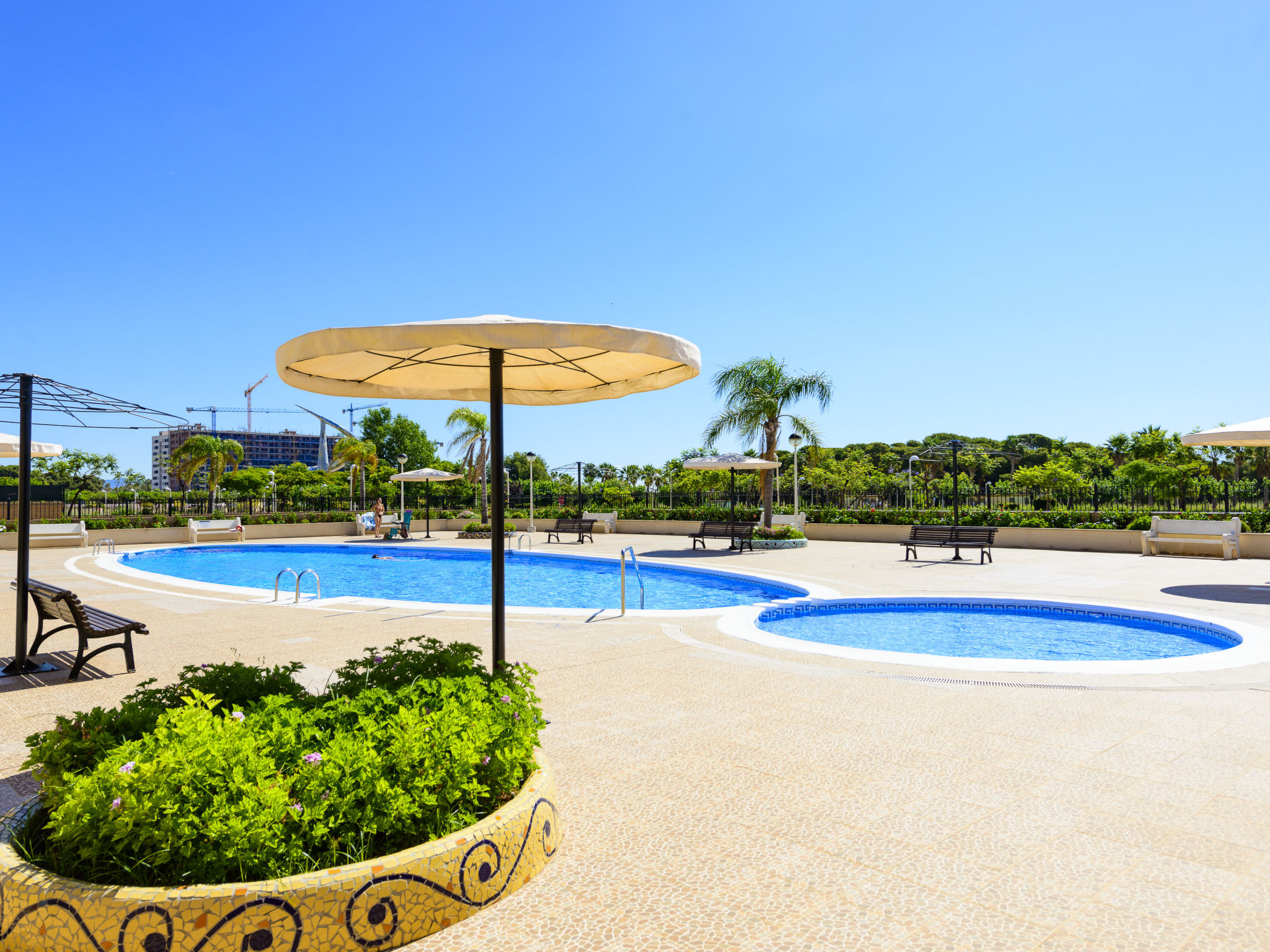 Jardines del Mar I-Outside