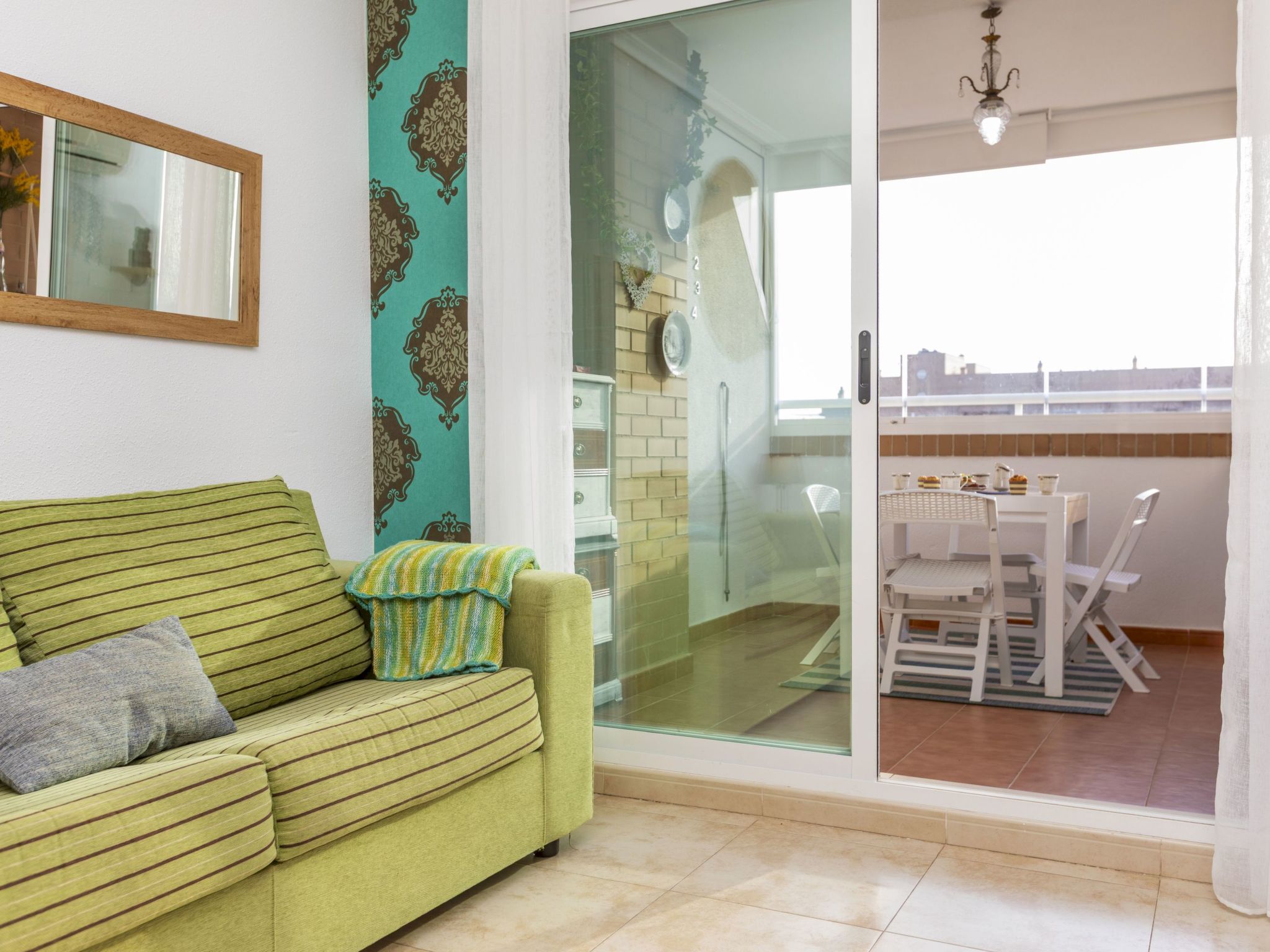 Jardines del Mar III-Inside