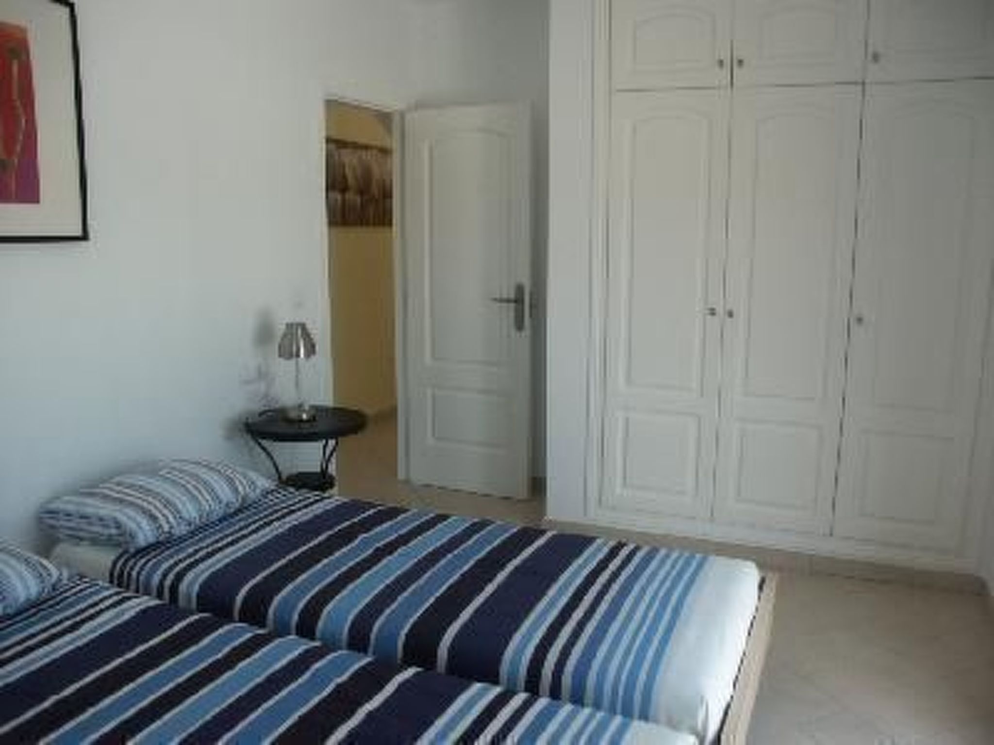 Villa Redonda I-Binnen