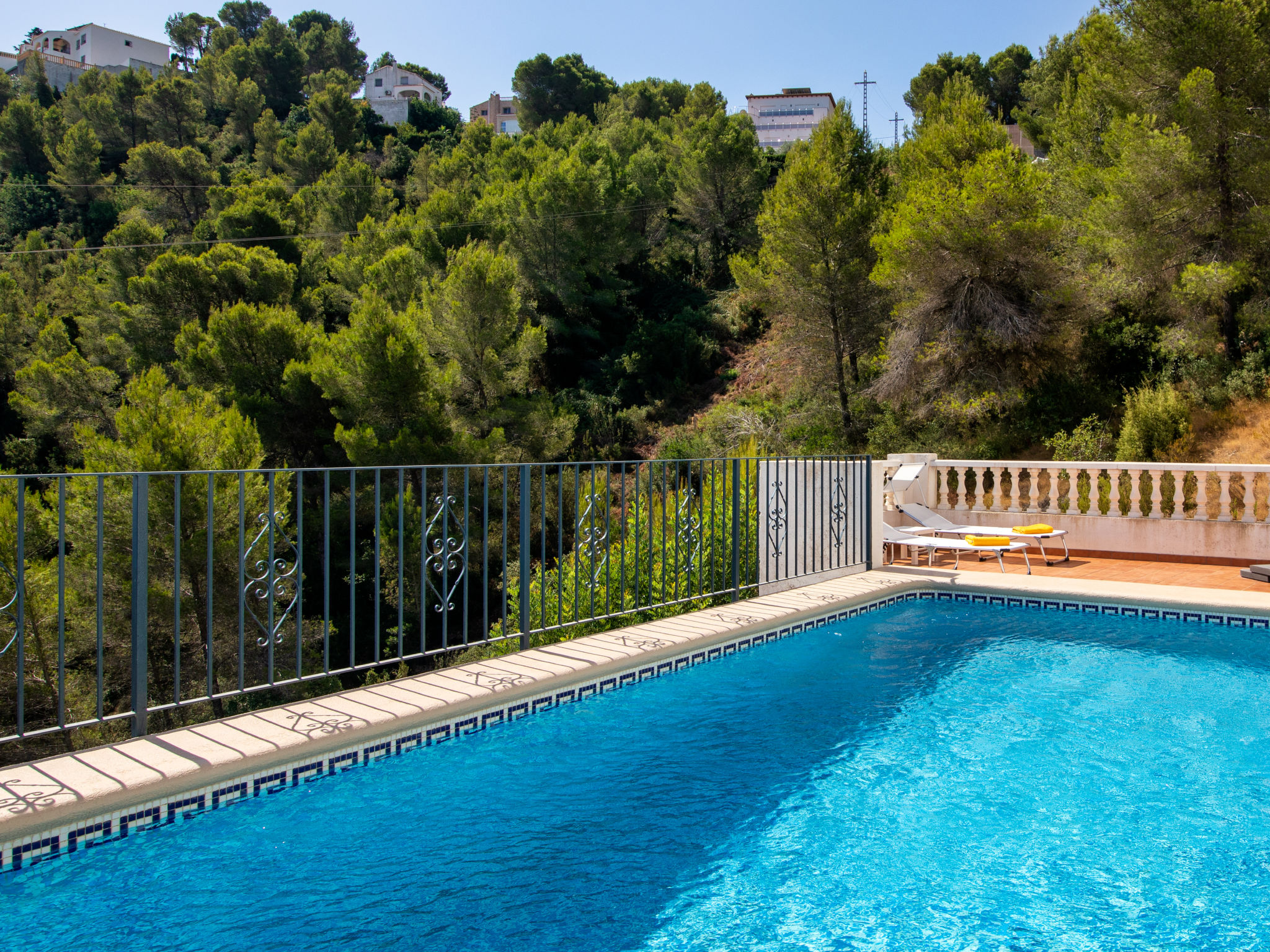Bellvue — Pool Outdoor (5 of 28)