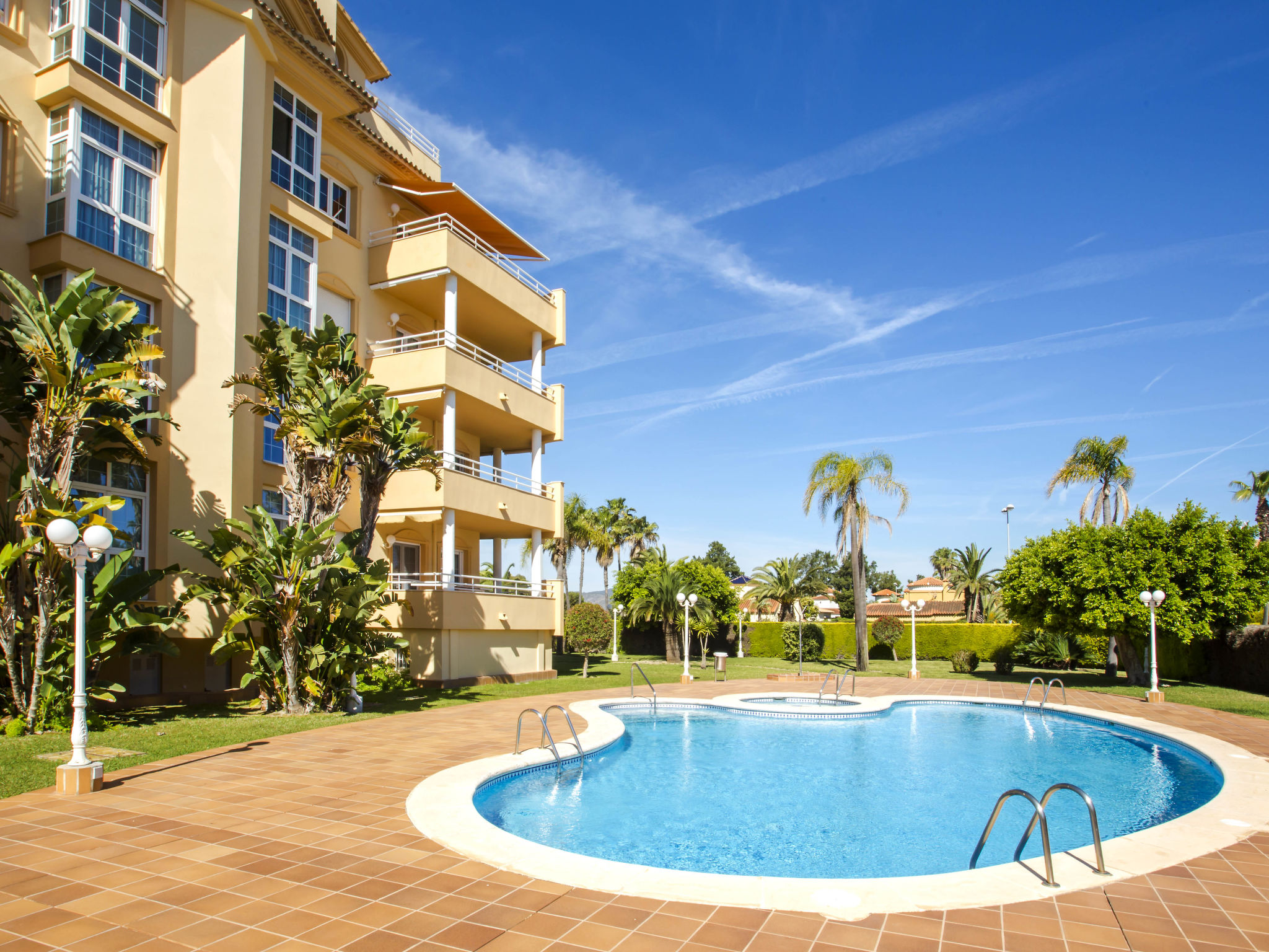 Luxe appartement aan de golfbaan, 550 meter van het strand - foto 24
